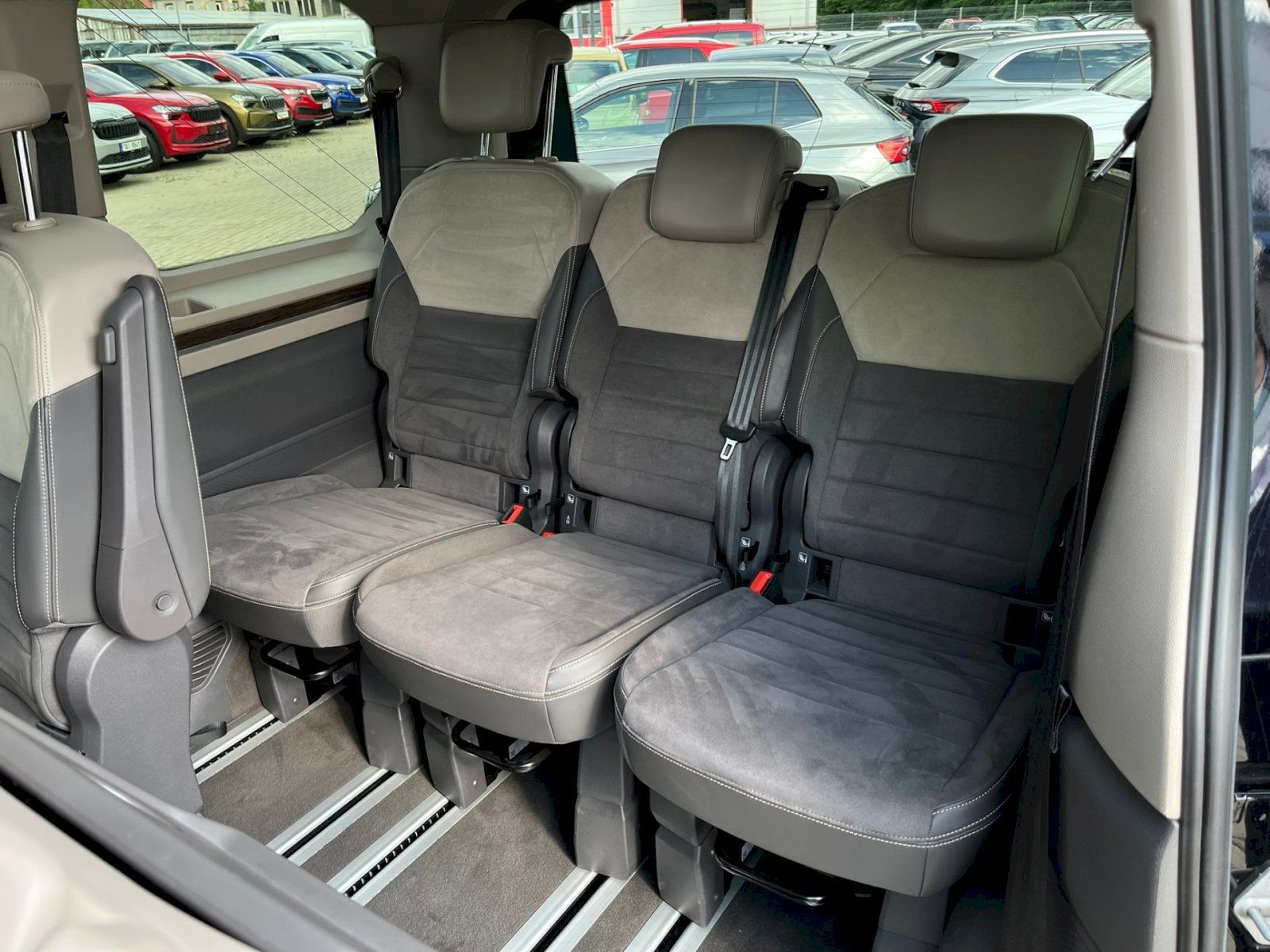 Volkswagen Multivan, 1,4 TSI 160 kW PHEV Style DSG - fotka 5