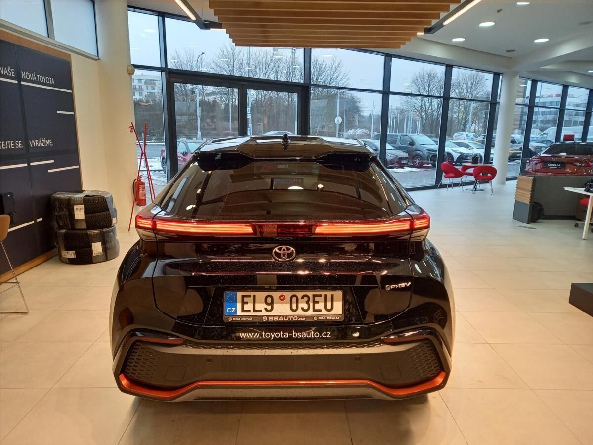 Toyota C-HR, 2,0 Tokyo Edition  PHEV - fotka 5
