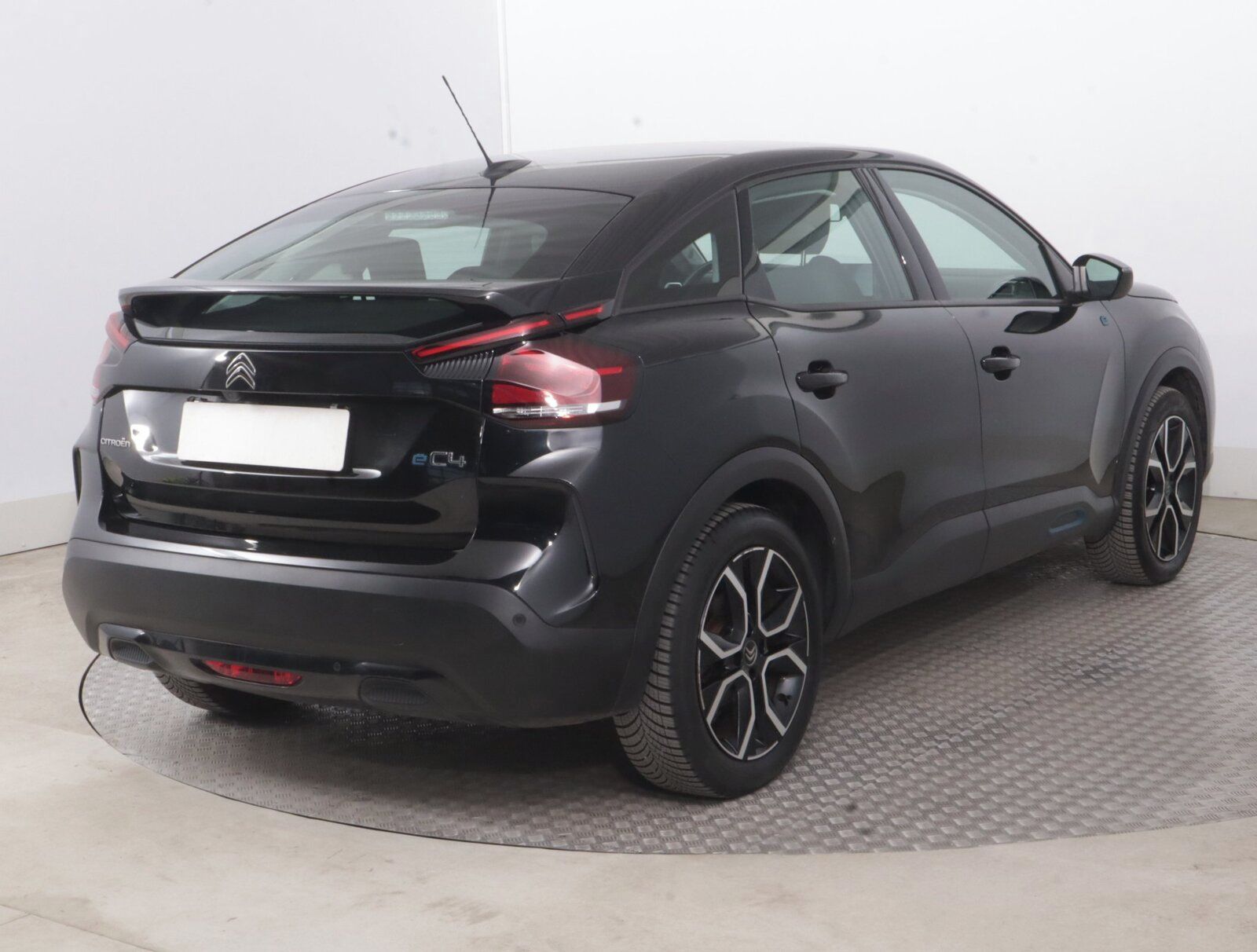 Citroën ë-C4, 50 kWh, SoH 90%, Feel Pack - fotka 5