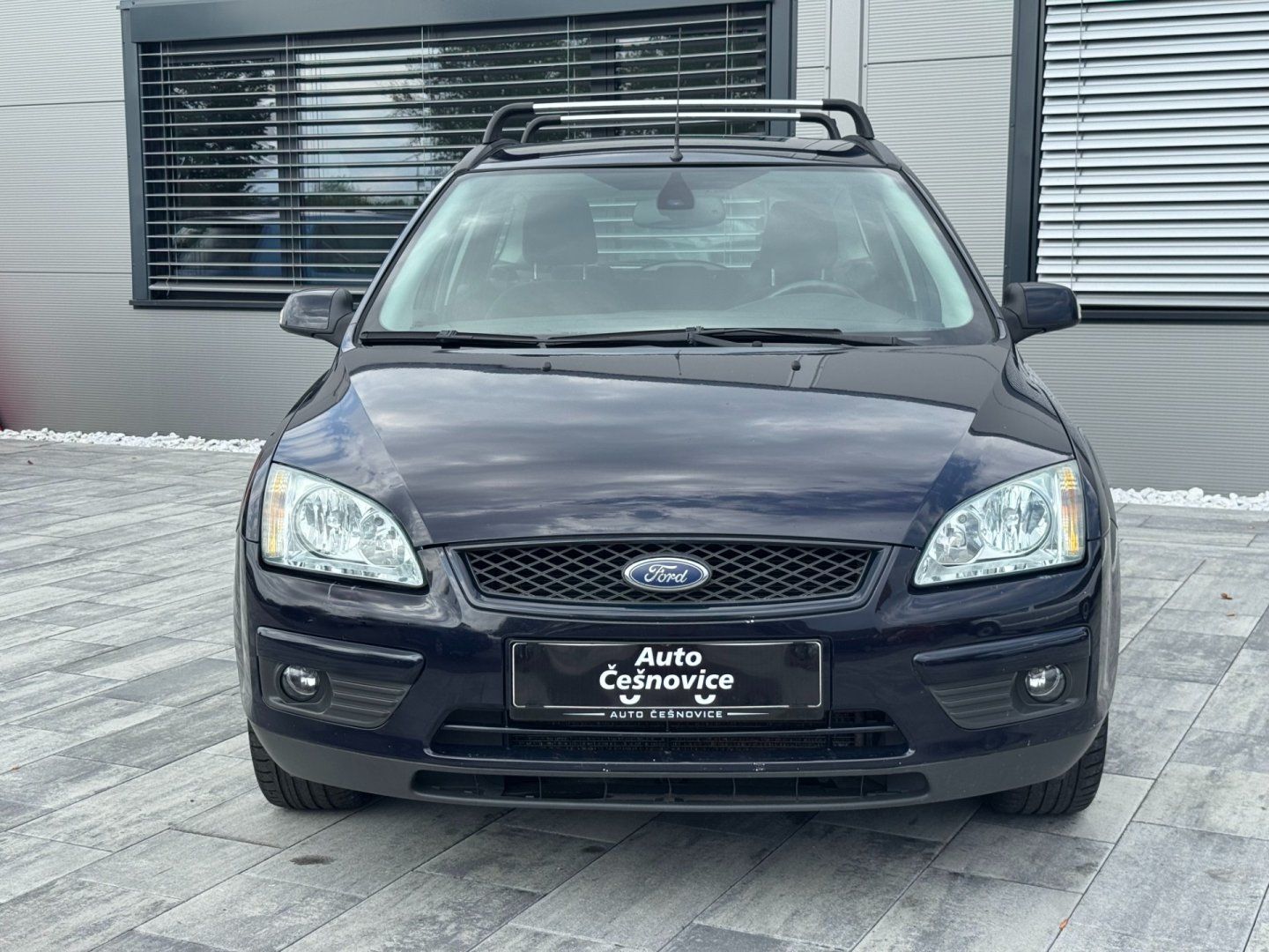 Ford Focus, Ghia 2.0i 107kW - fotka 2