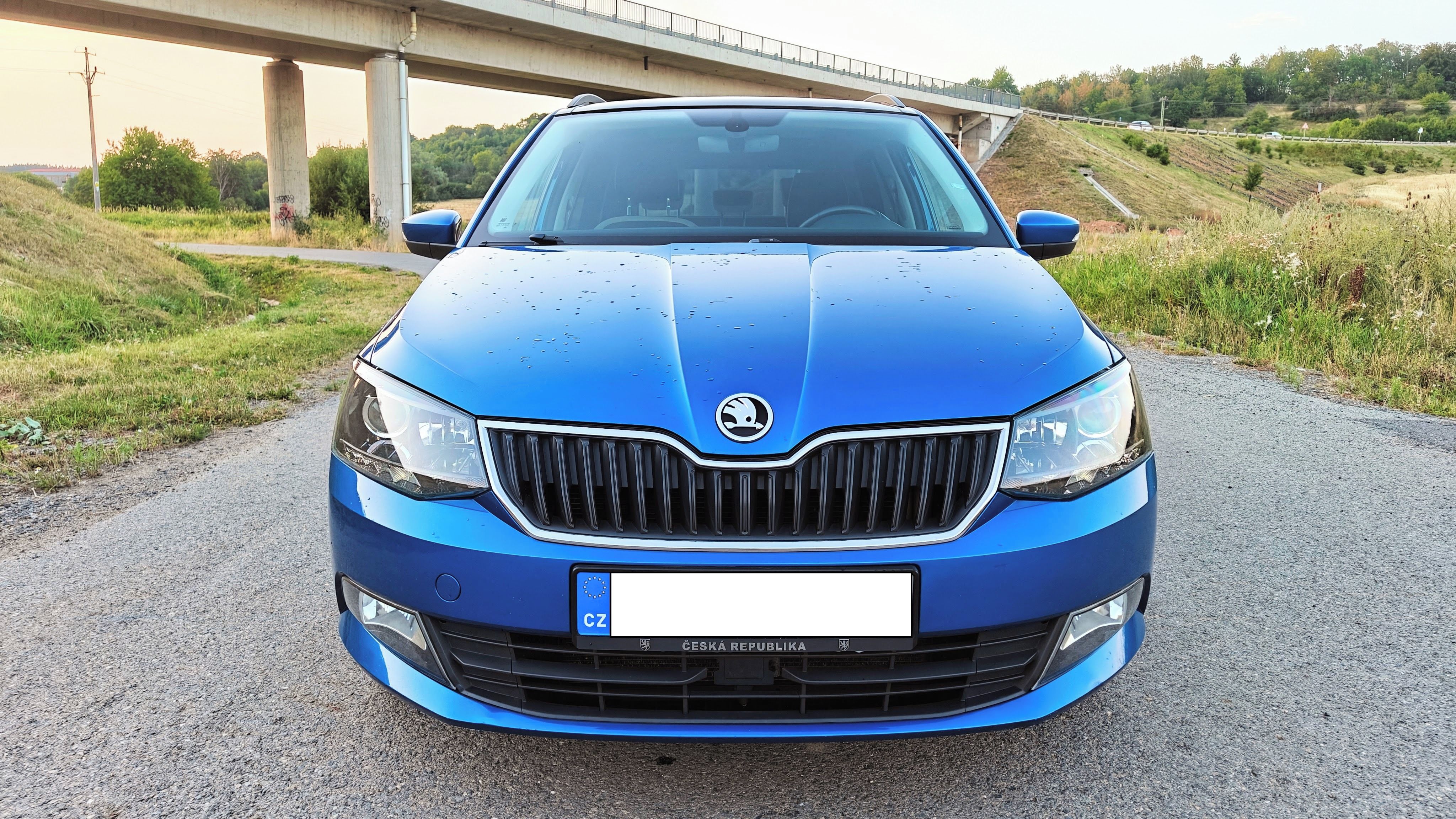 Škoda Fabia, 1.4 TDI 77kw STYLE RACE BLUE - fotka 3