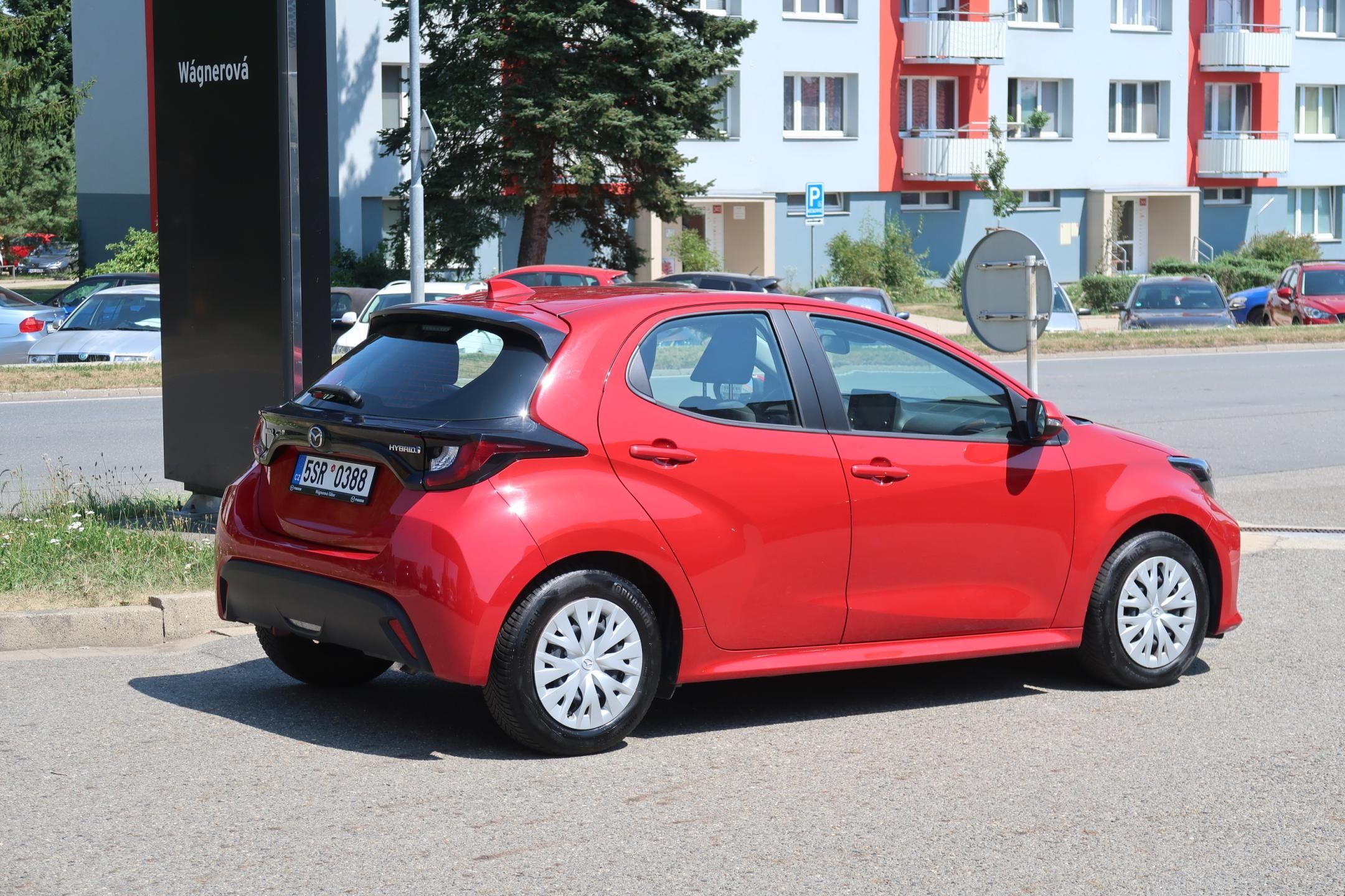 Mazda 2 Hybrid, 1,5 VVT-i 116k Pure Plus,záruk - fotka 5