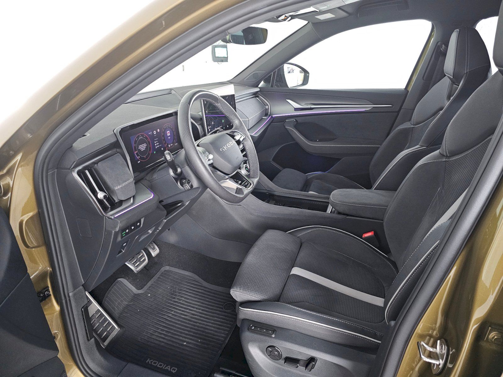 Škoda Kodiaq, 2.0TDi 142kW 4x4 SPORTLINE 7S - fotka 6