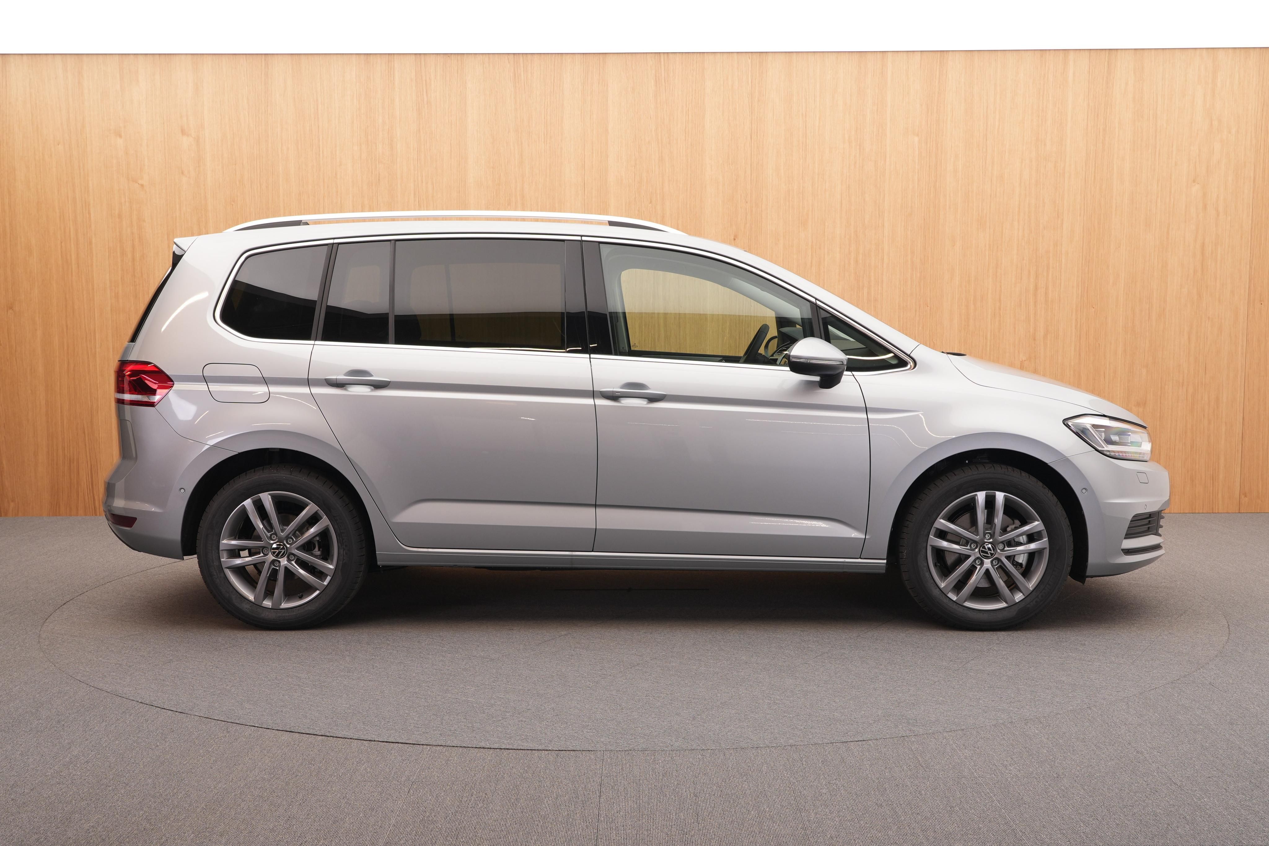 Volkswagen Touran, Friends 2.0 TDI DSG - fotka 5