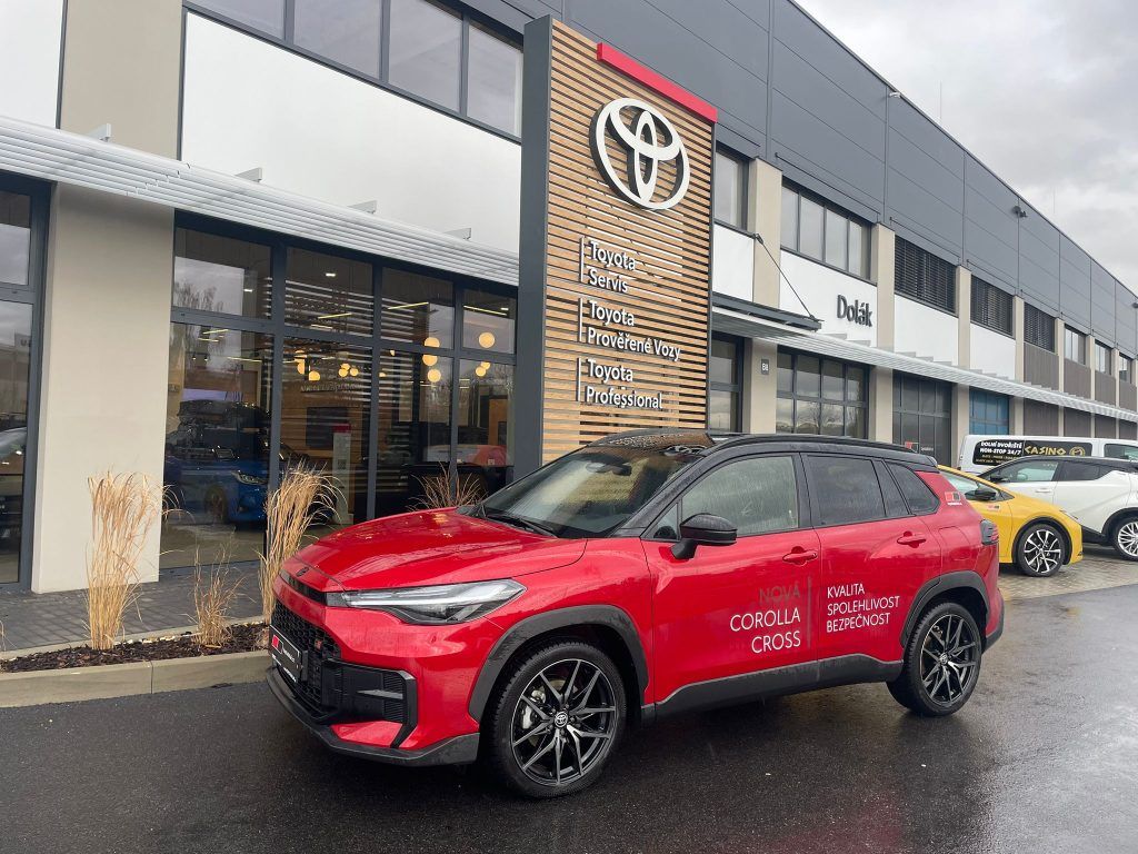 Toyota Corolla Cross, 2.0 Hybrid FWD GR SPORT