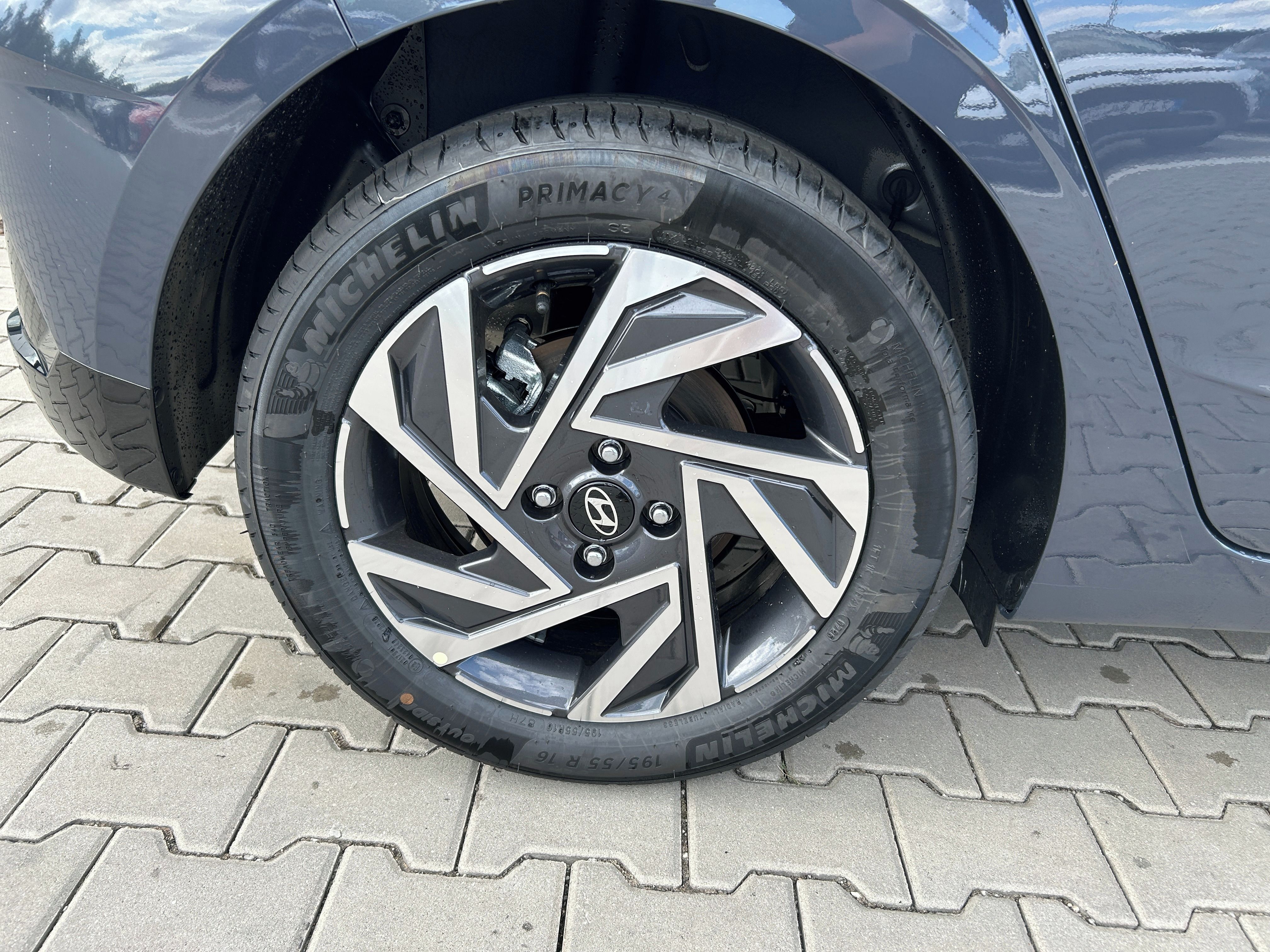 Hyundai i20, 26 1,0 T-GDI DCT SMART - fotka 4