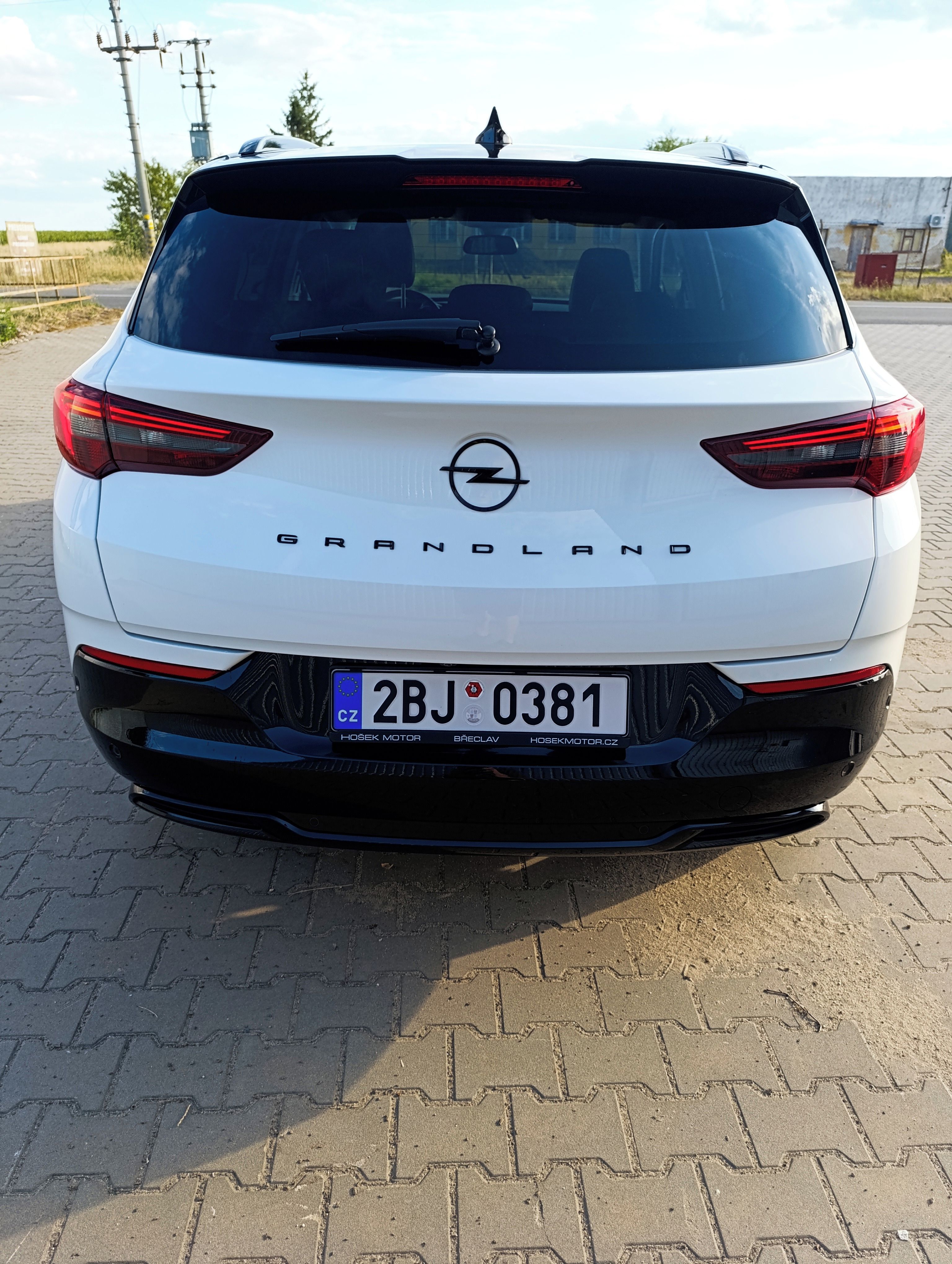 Opel Grandland, Grandland,1.2 turbo ,GS Line - fotka 3