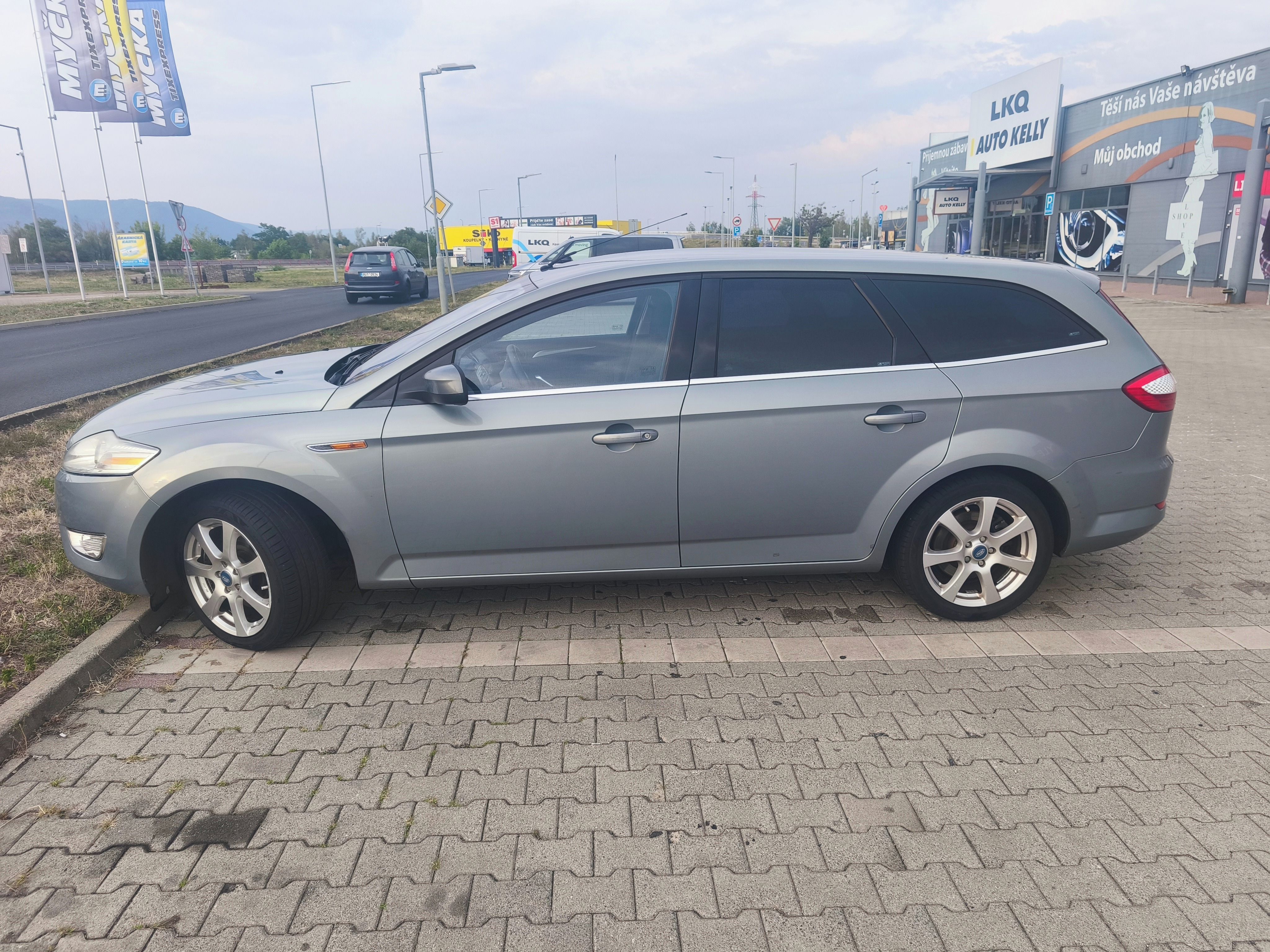 Ford Mondeo, Ford Mondeo 2.0 TDCi Titanium - fotka 2
