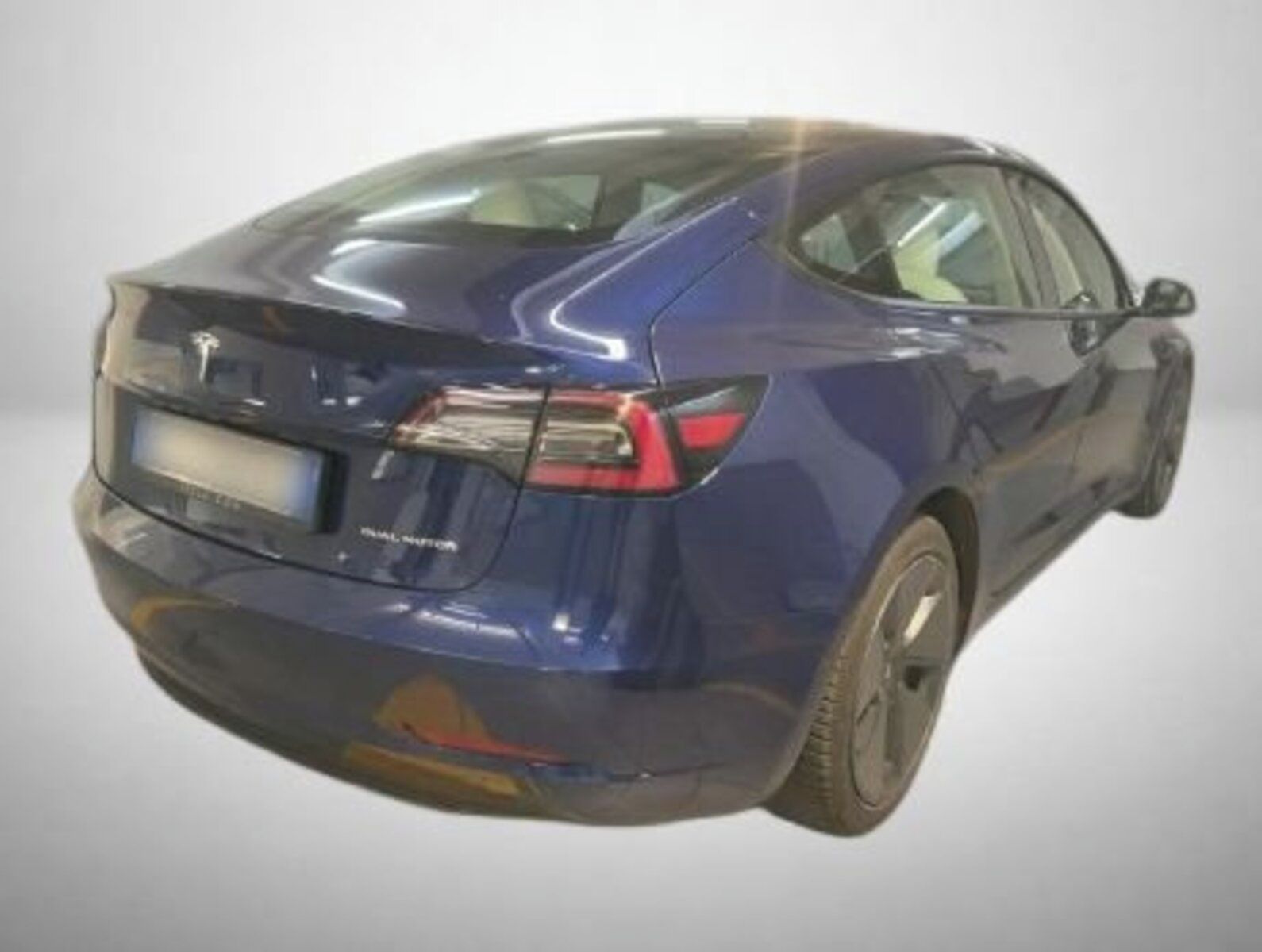 Tesla Model 3, Long Range 4WD 78kWh, SoH 91% - fotka 2
