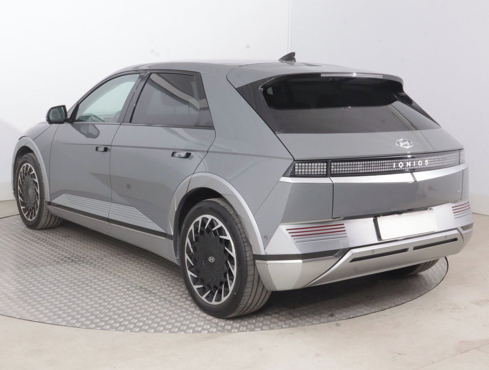 Hyundai Ioniq 5, Power 4x4, 4X4, Automat, Kůže - fotka 4