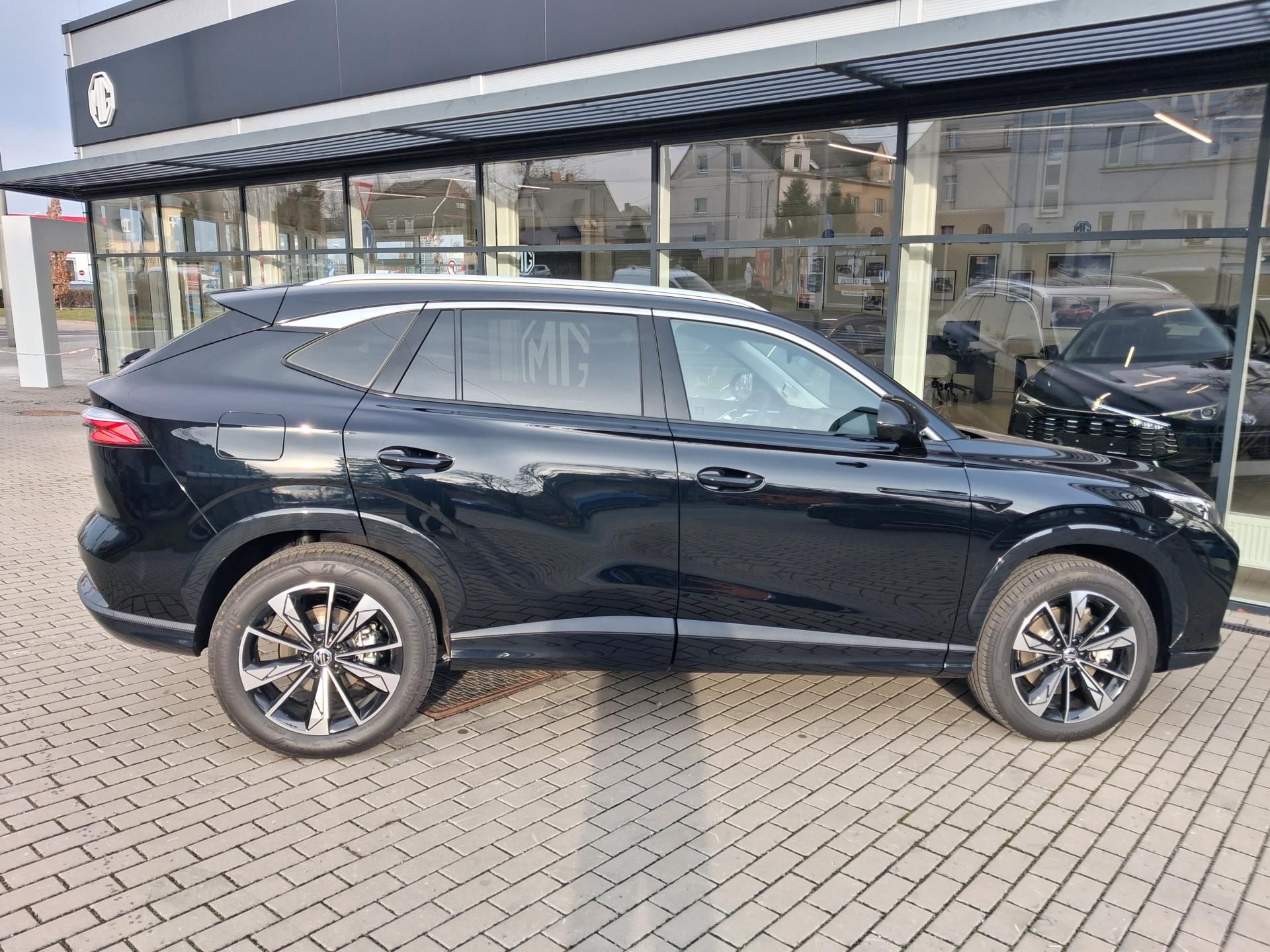 MG HS, EXCLUSIVE 1.5TGI 125kW 7DCT - fotka 5