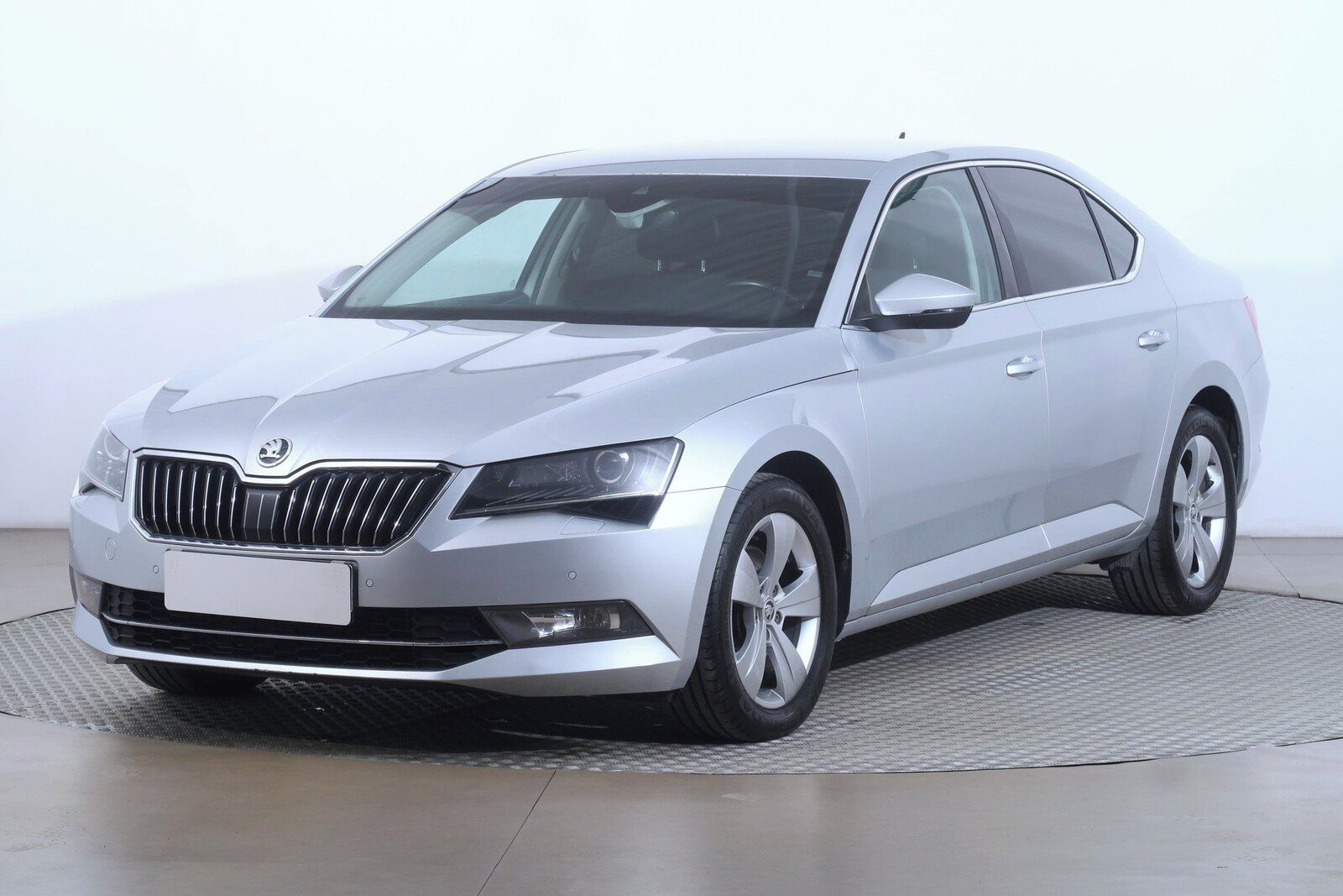 Škoda Superb, 2.0 TDI, 4X4, Automat - fotka 2