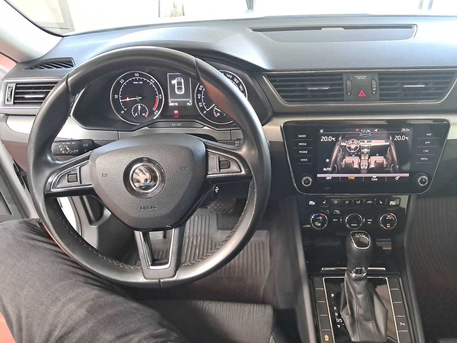 Škoda Superb, 2.0 TDI, Style, Automat, Navi - fotka 3