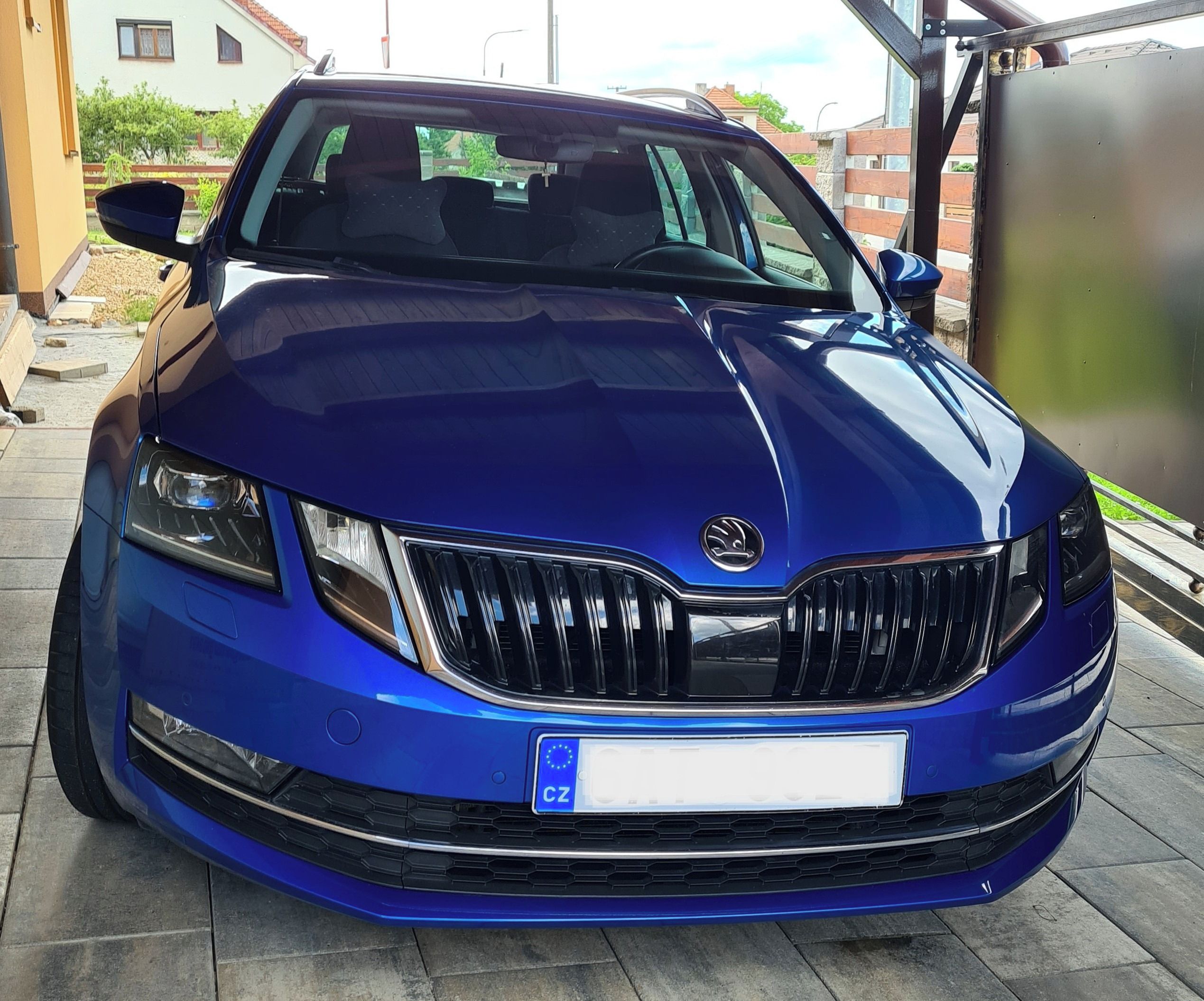 Škoda Octavia, 2.0 TDI 110kW Style Combi - fotka 2