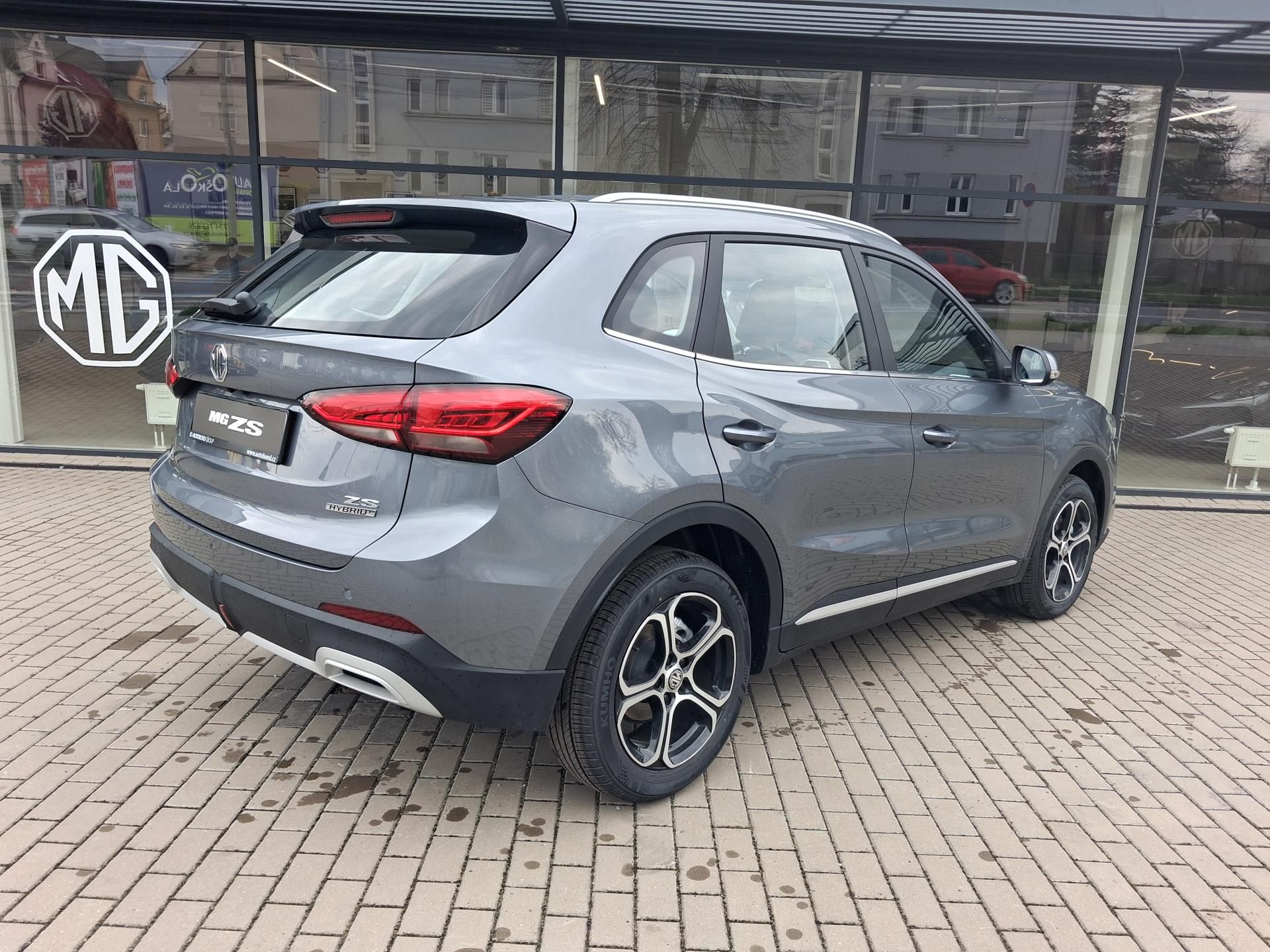 MG ZS, EMOTION Hybrid+ 145kW 4AT - fotka 4