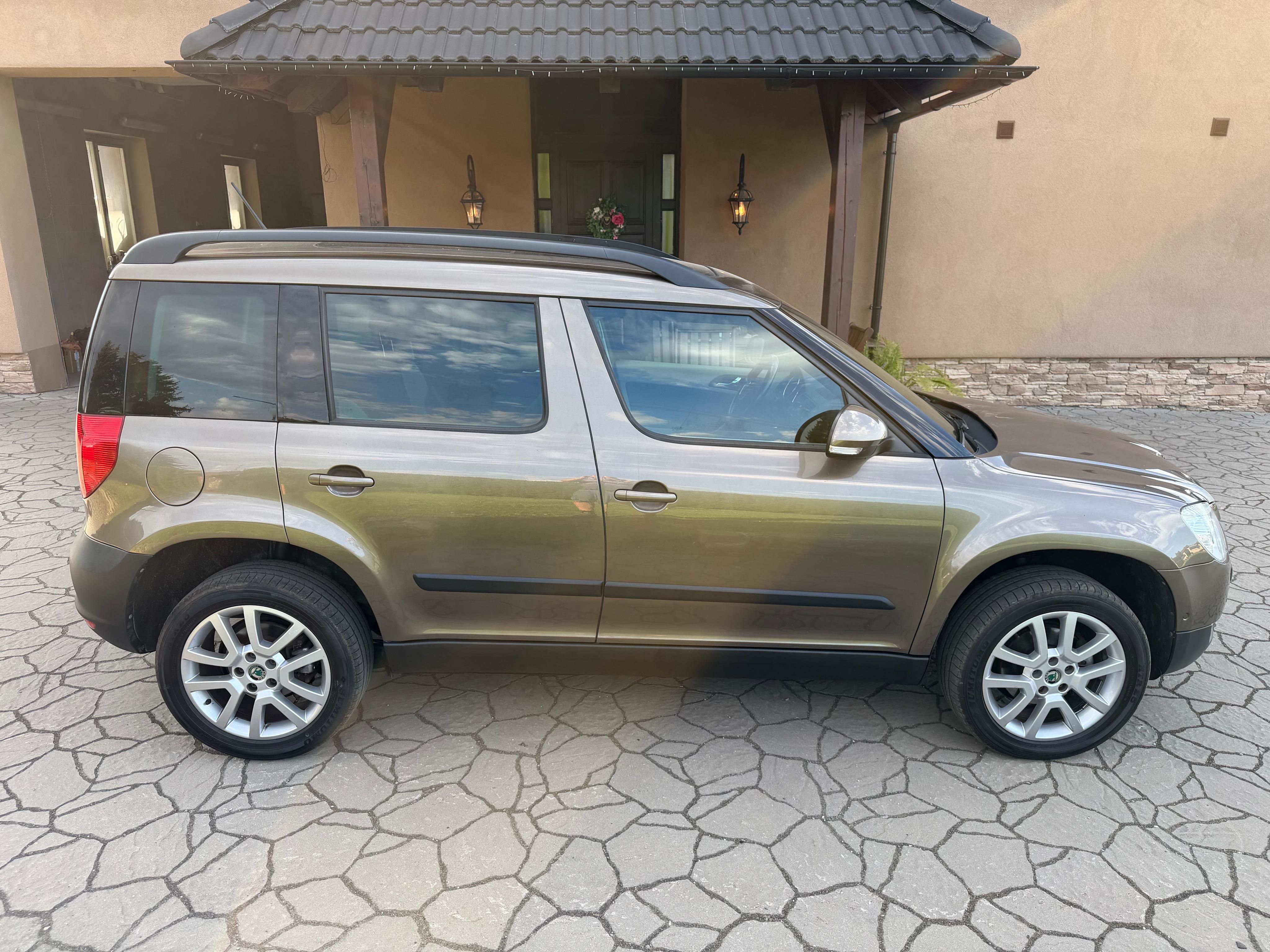 Škoda Yeti, 2.0 TDI 103kw DSG 4x4 - fotka 6