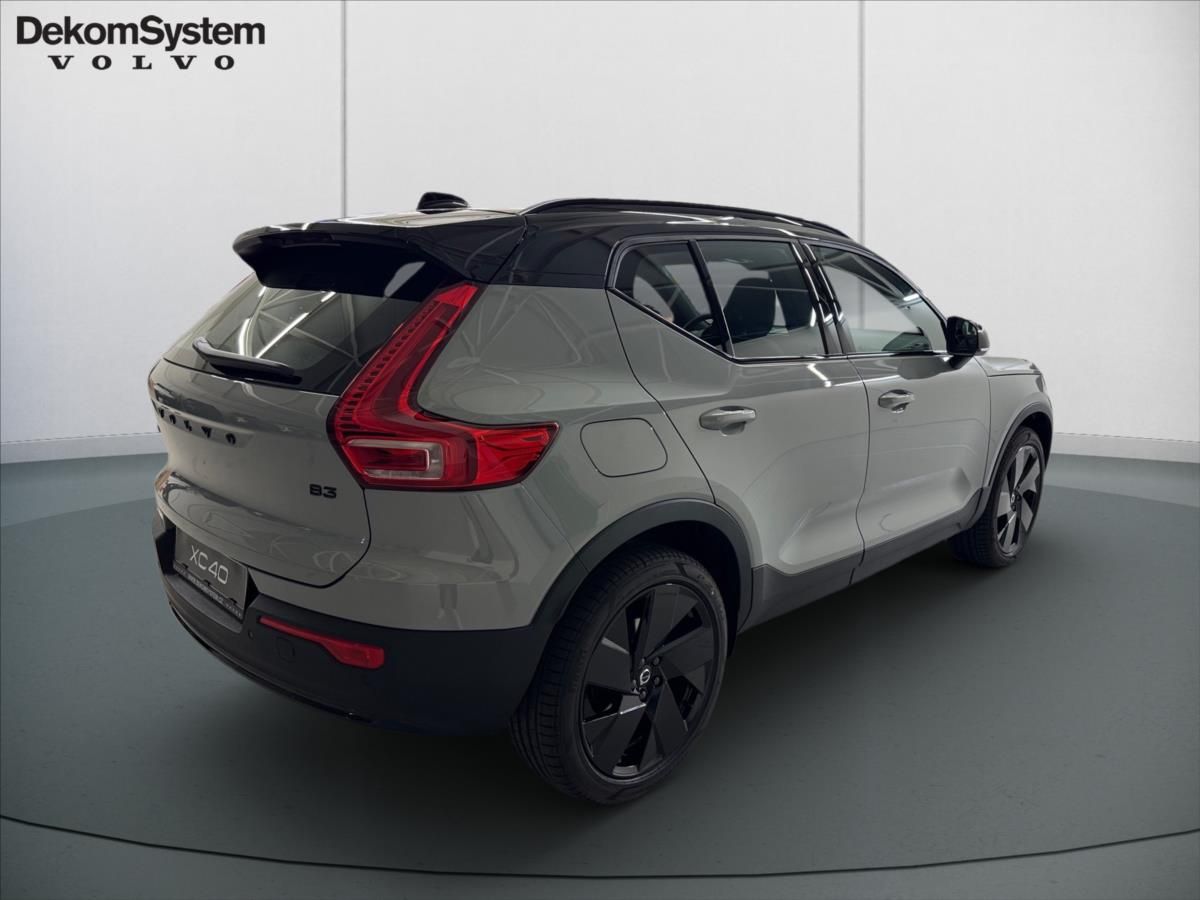 Volvo XC40, 2,0 XC40 B3 Black Edition 7964 - fotka 3