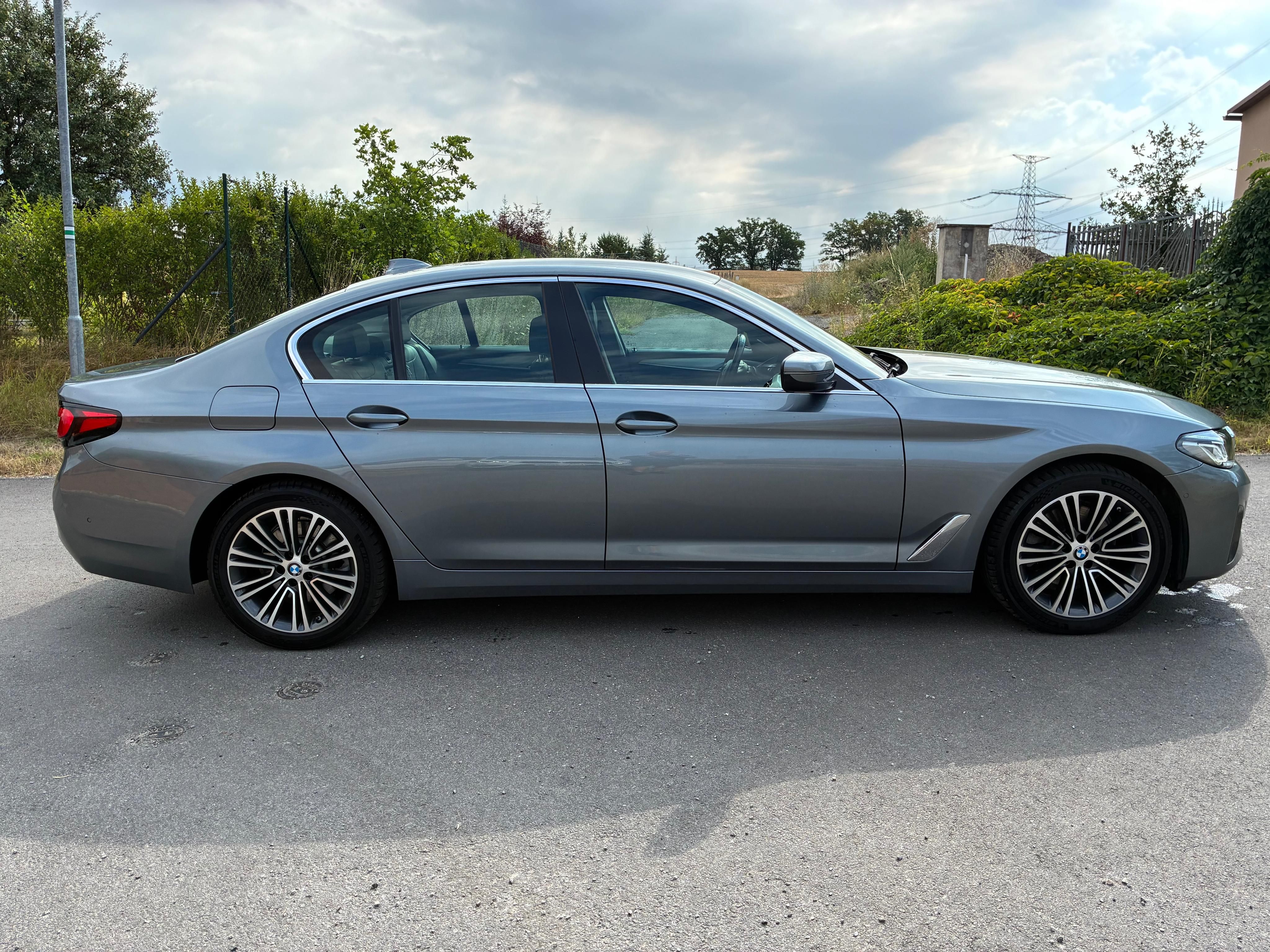 BMW Řada 5, 520d 140kw Laser Hud N.topeni - fotka 6