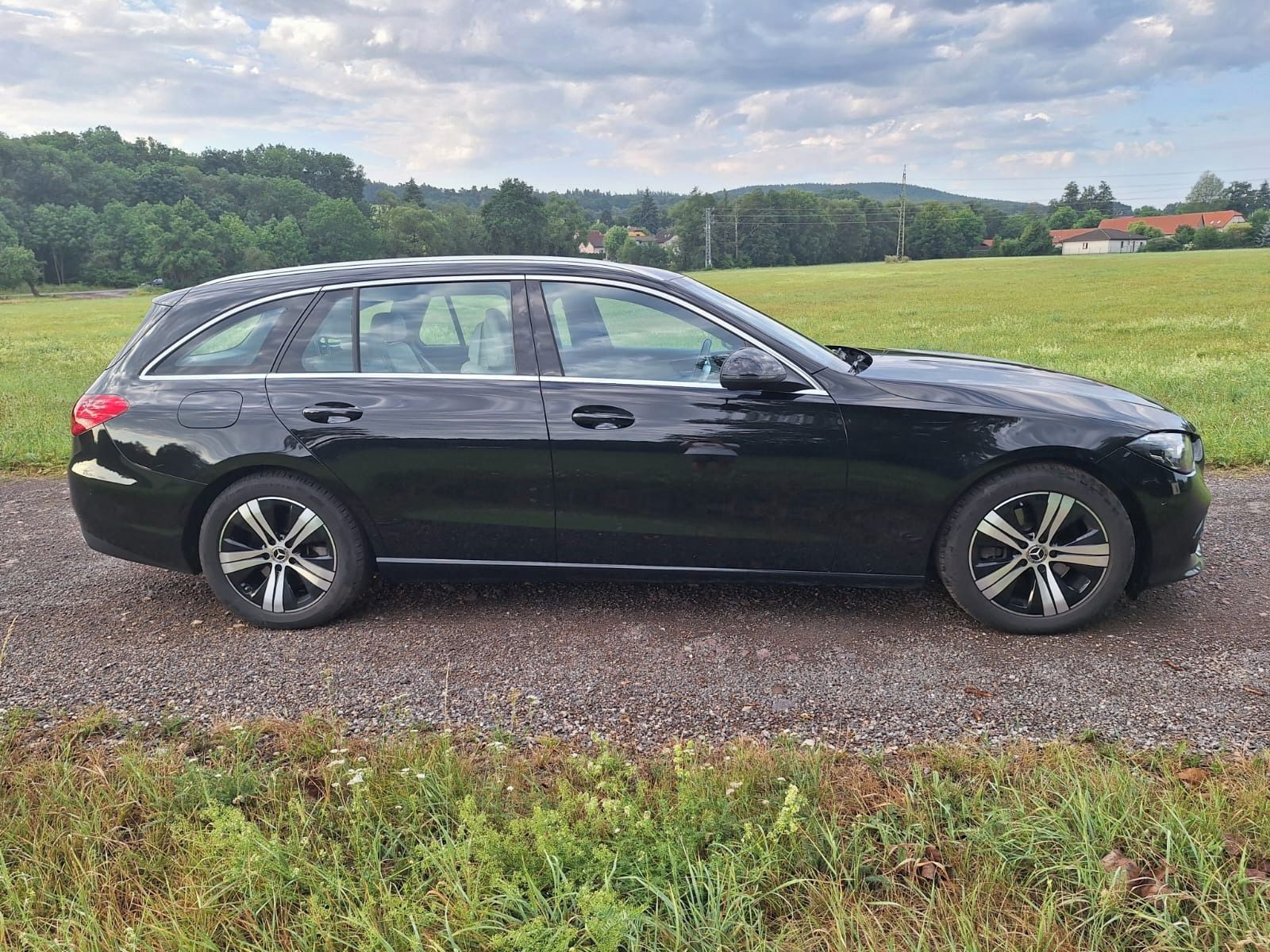 Mercedes-Benz Třídy C, C220d, 4MATIC, ZÁRUKA - fotka 4