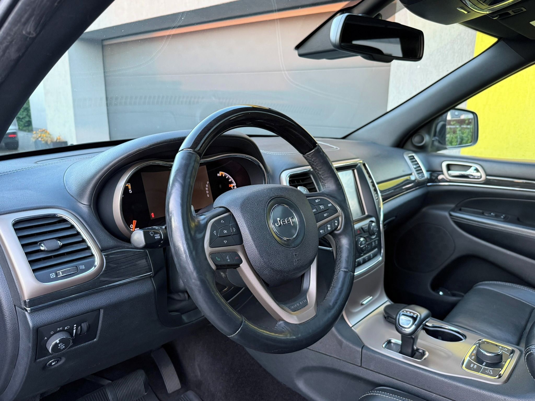 Jeep Grand Cherokee, 3.0CRDi 184kW! OVERLAND! - fotka 5