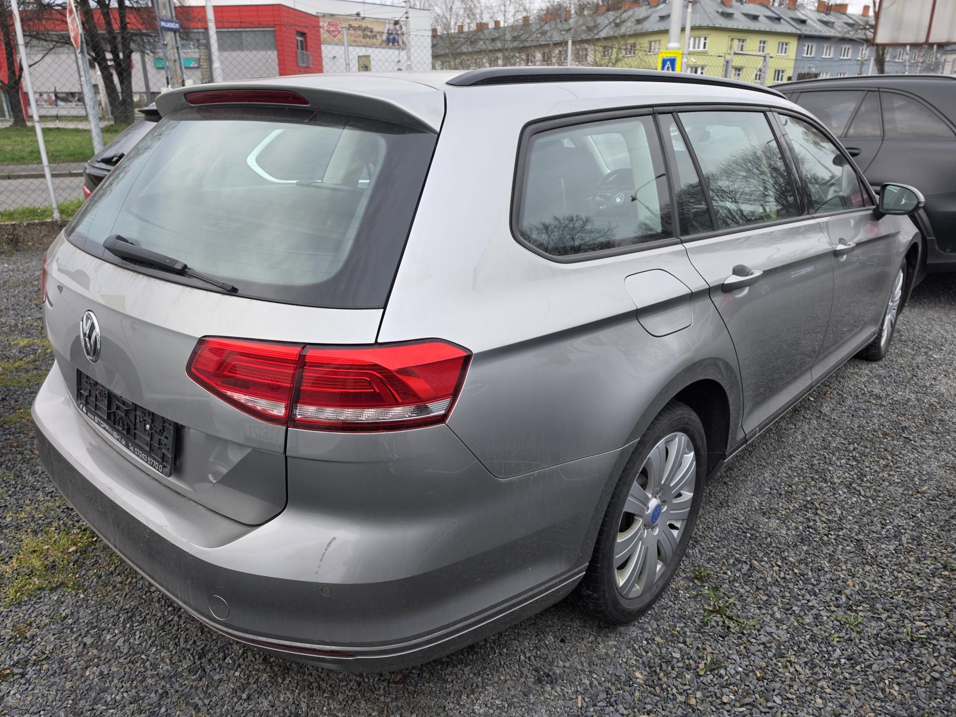 Volkswagen Passat, 1.4 TSI Kombi 87tkm - fotka 4