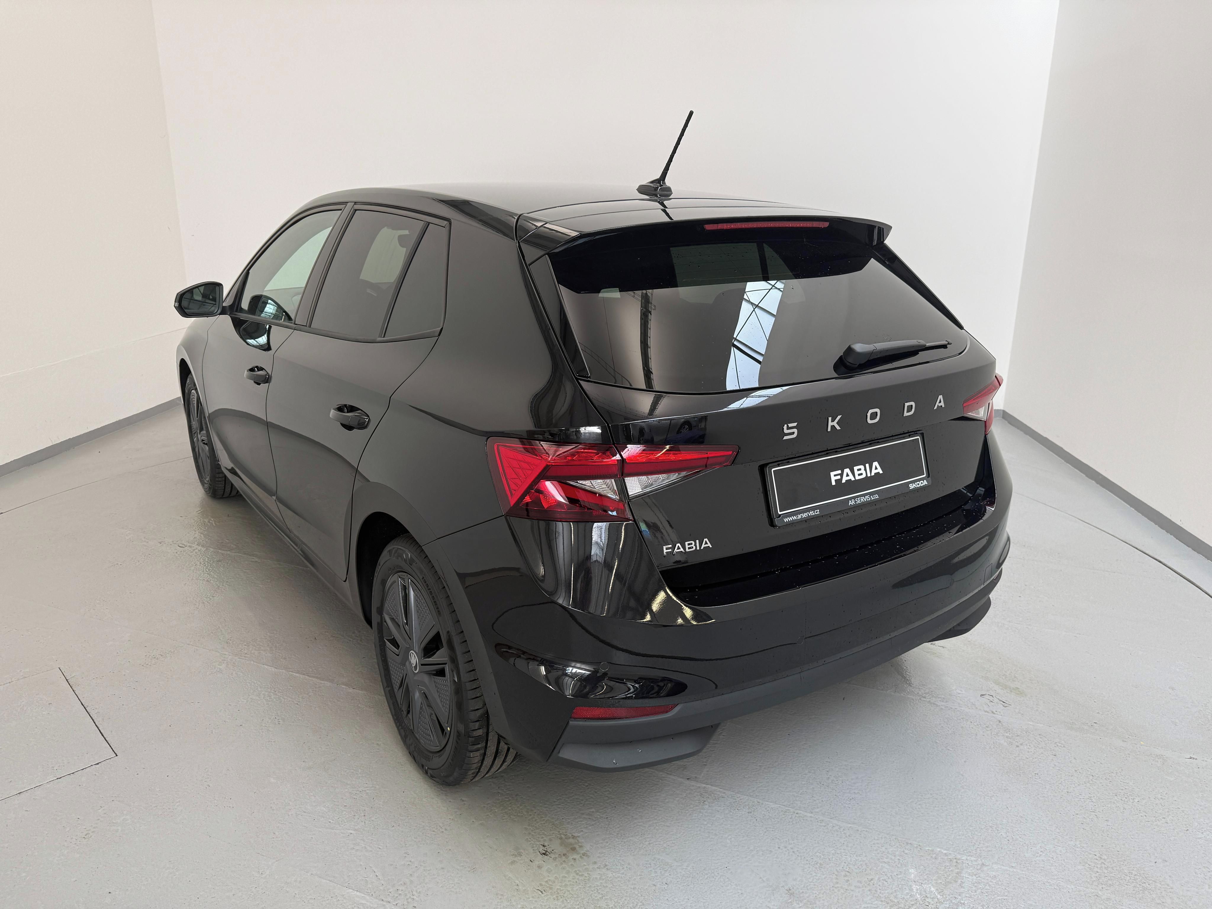 Škoda Fabia, Dynamic 1,0 TSI 85 kW 7DSG - fotka 3