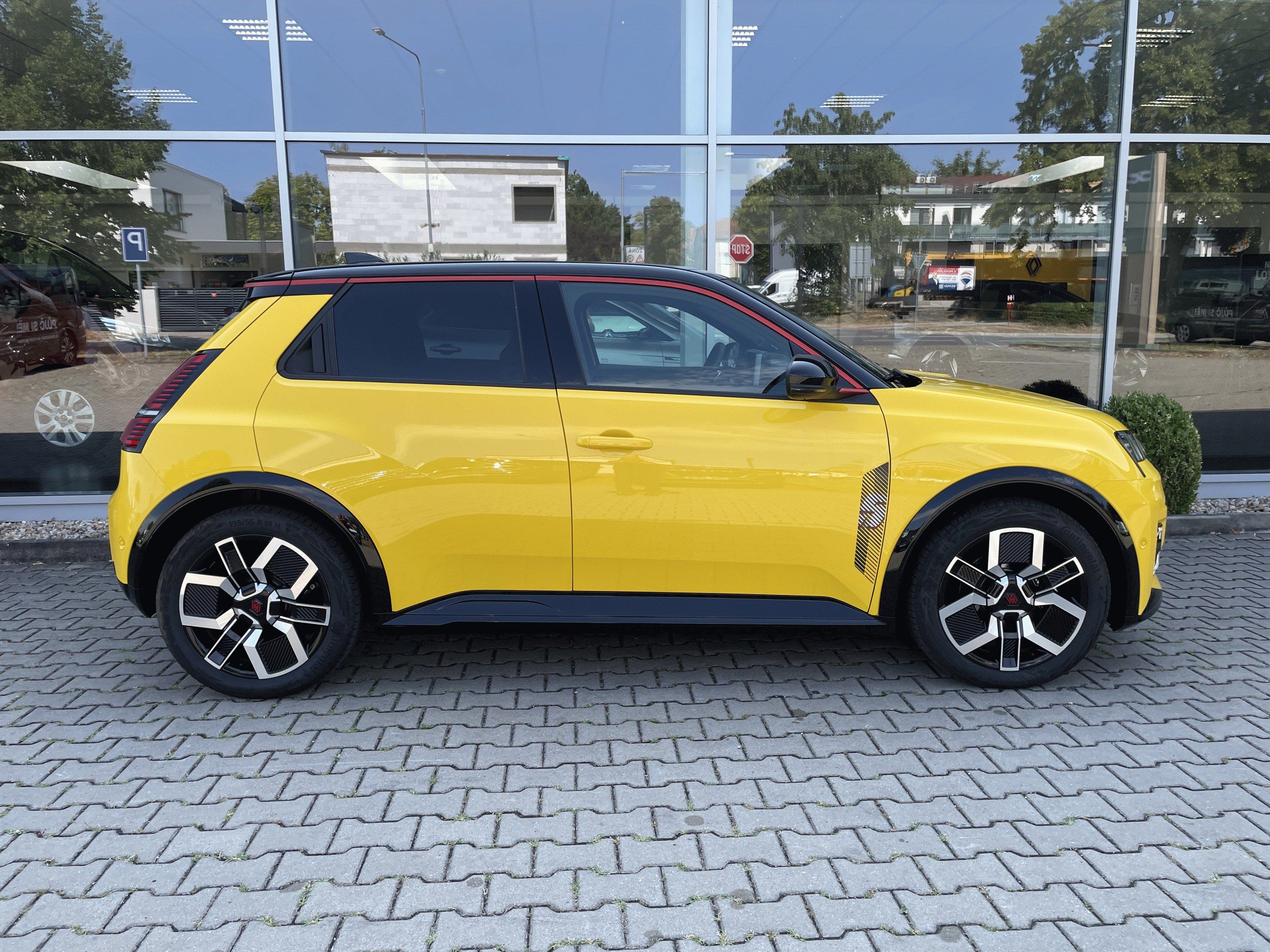 Renault R5, E-Tech 52 kWh Iconic cinq150k - fotka 3