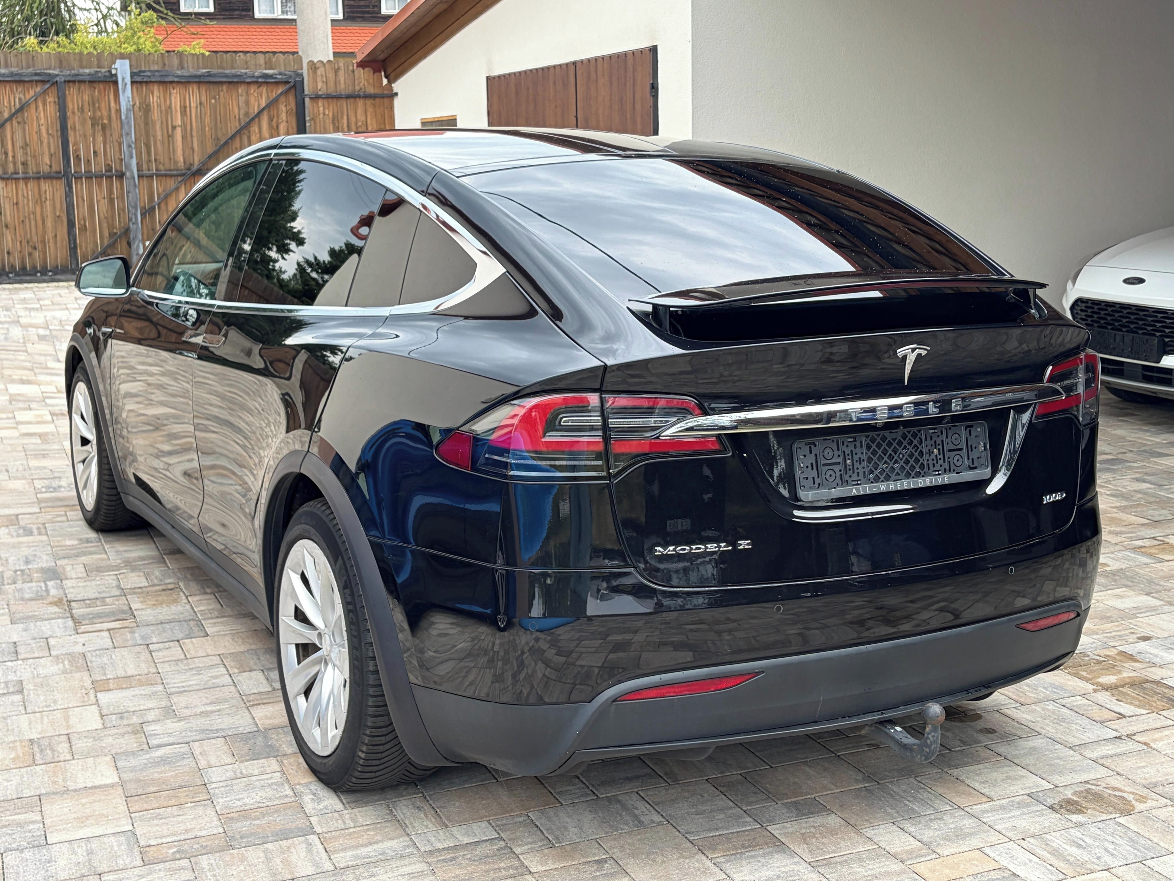 Tesla Model X, 100D, MCU2, tazne,5mist - fotka 2