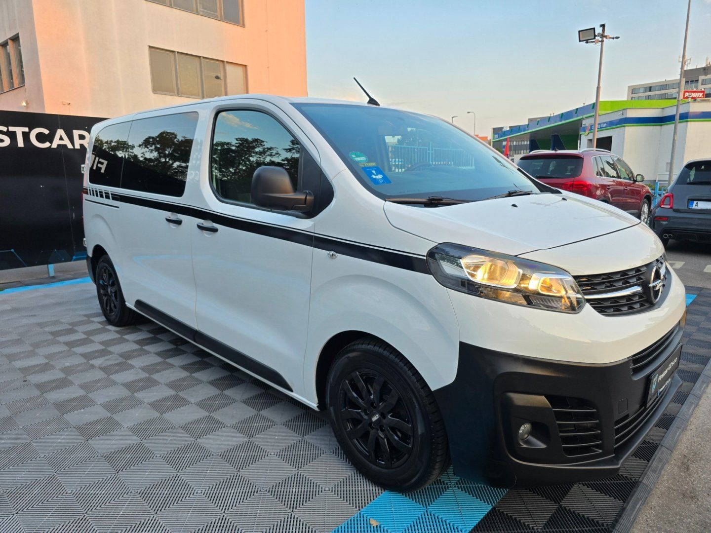 Opel Vivaro, 2.0CDTI/9MÍST/1.MAJ/SERVISKA - fotka 4