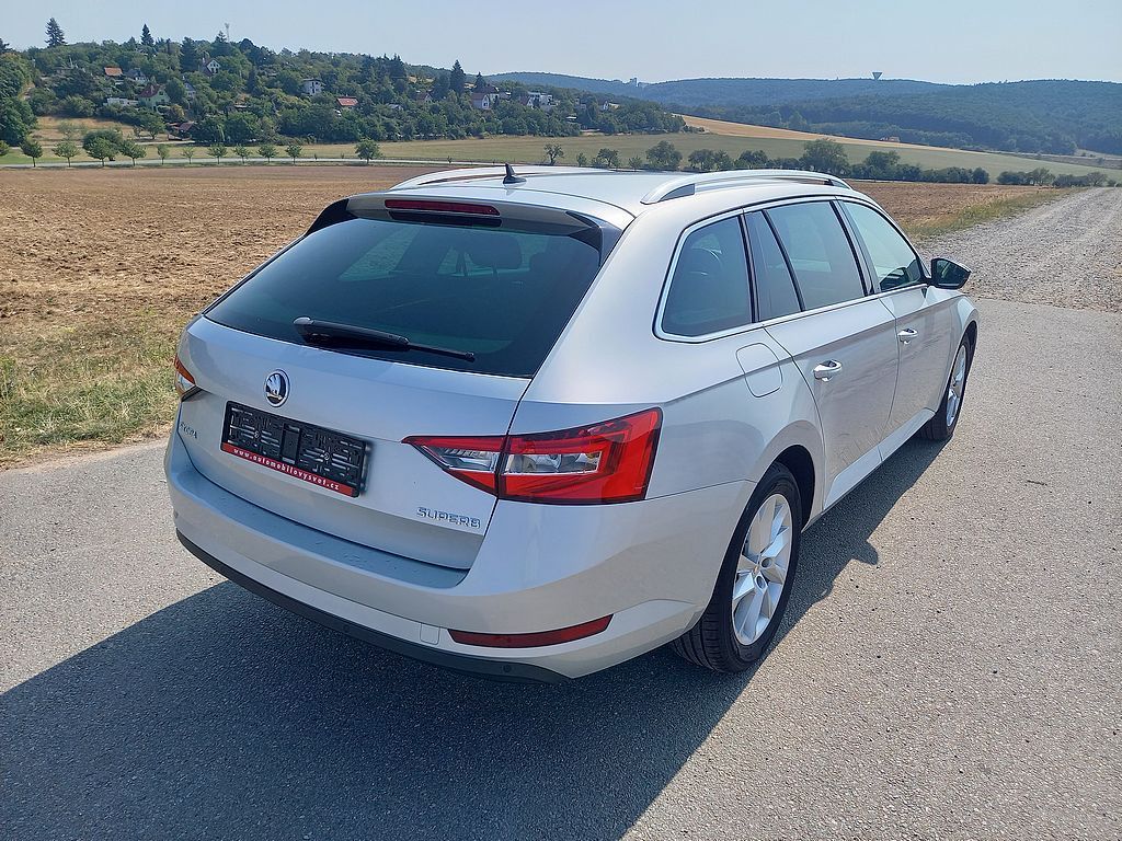 Škoda Superb, 2,0Tdi 110kw Dsg+88000km!!! - fotka 3