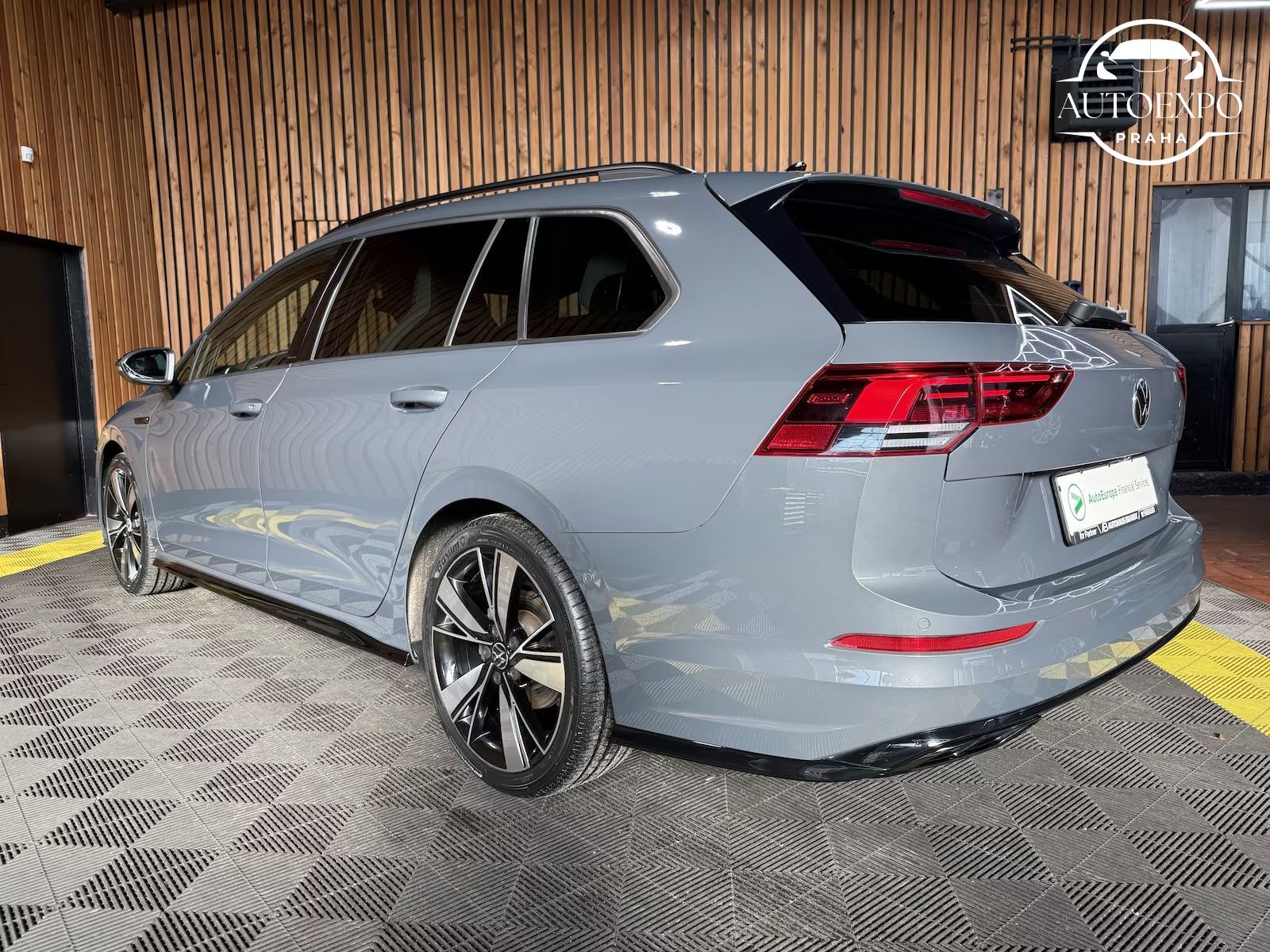 Volkswagen Golf, Variant 2,0TDI R-Line*KeyLess - fotka 3