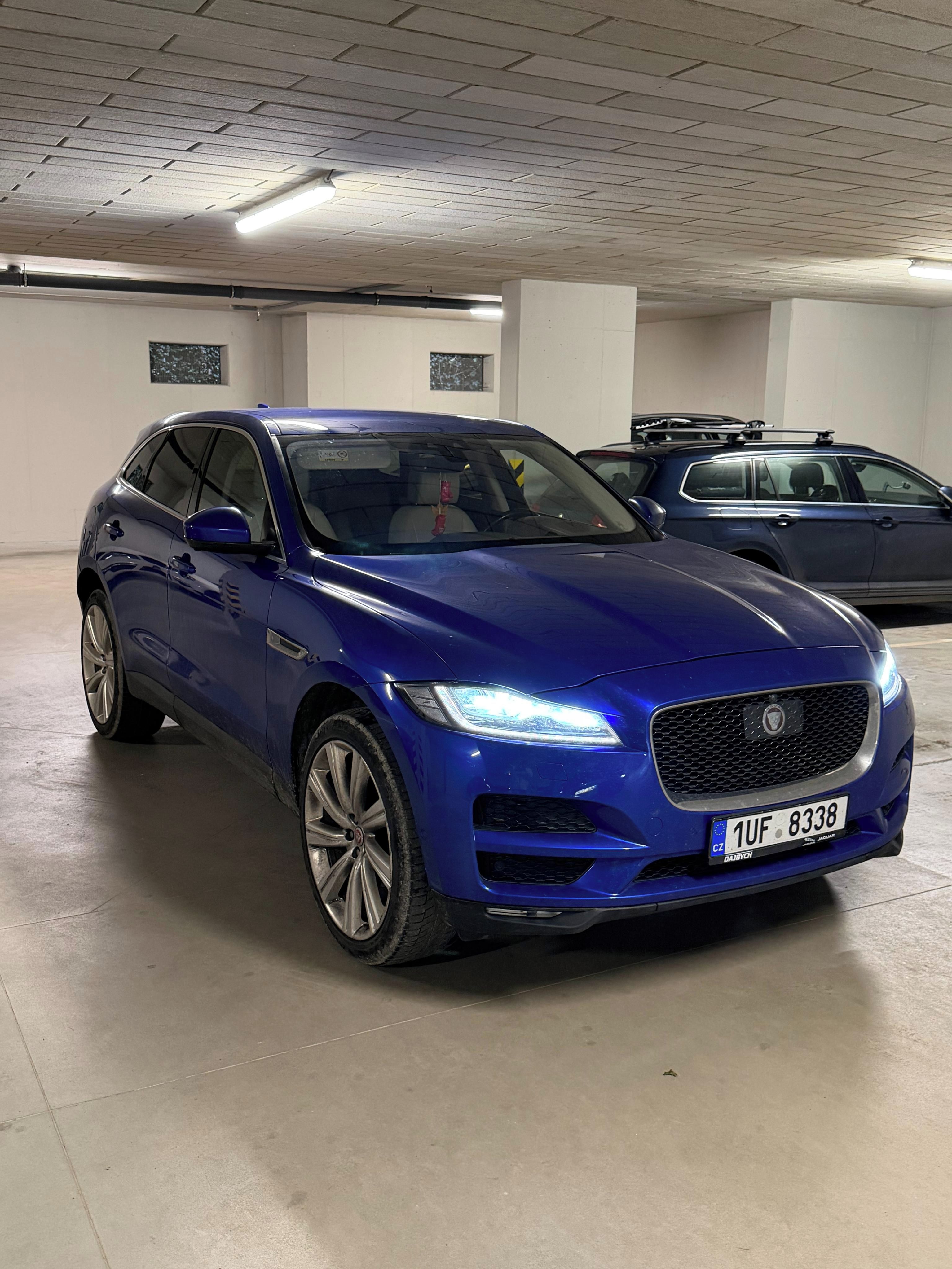 Jaguar F-Pace