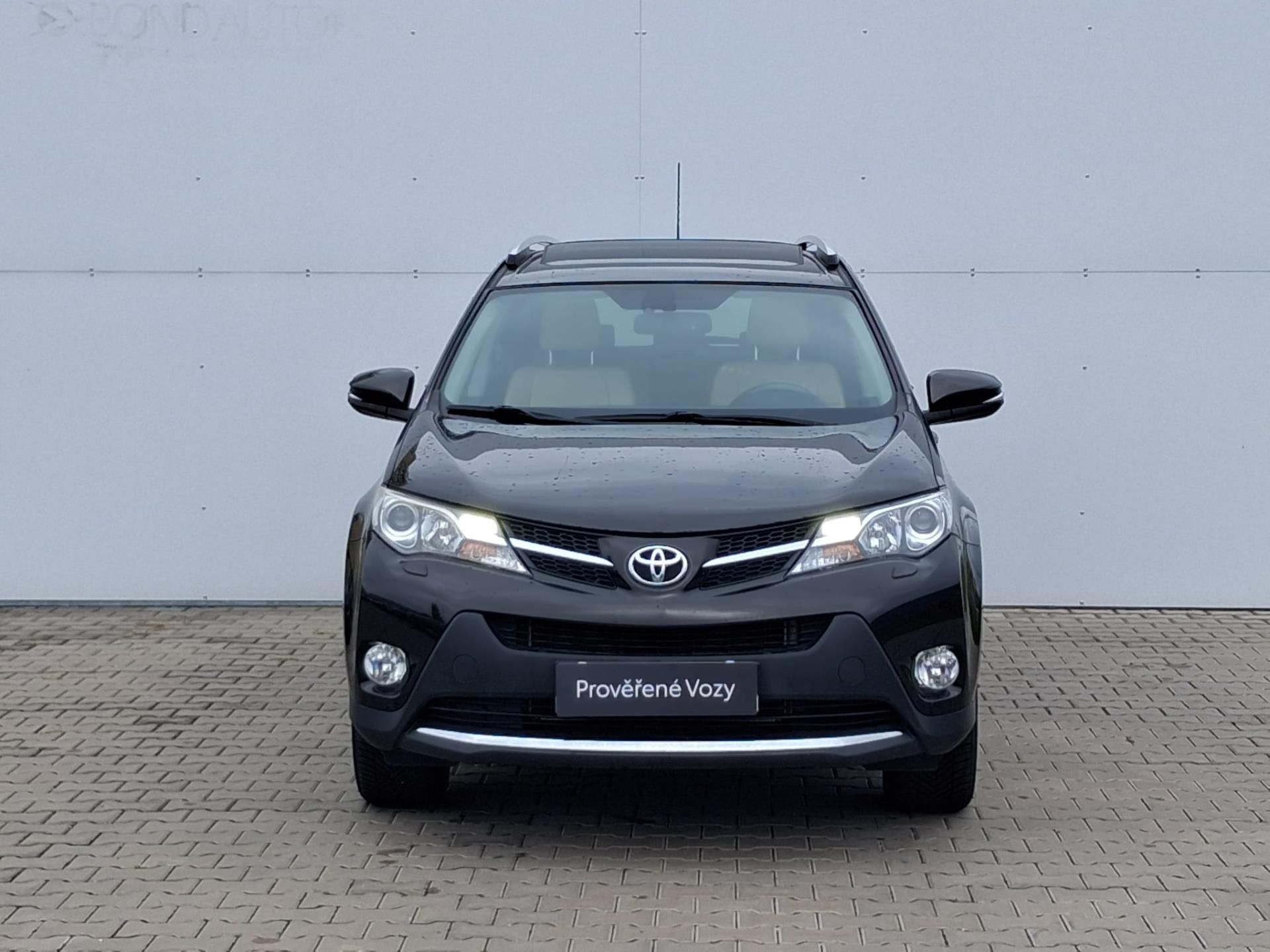 Toyota Rav4, 2.2 D-4D Premium 4x4 AT - fotka 4
