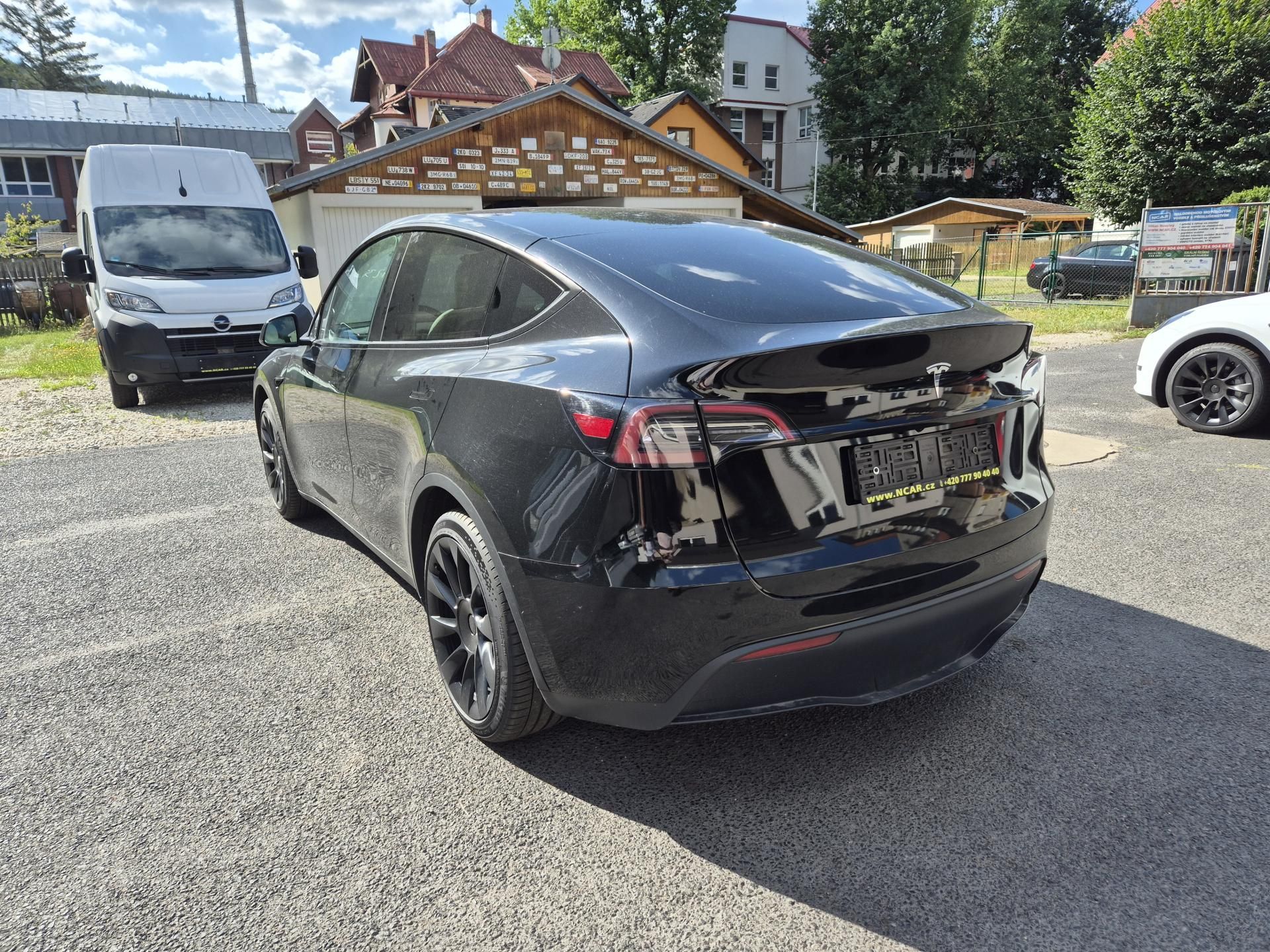 Tesla Model Y, RWD 220kw TZ 92,5 % - fotka 2