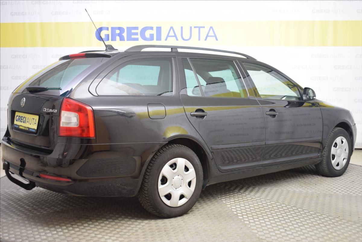 Škoda Octavia, 2,0 TDi SERVISOVÁNO,PO STK - fotka 6