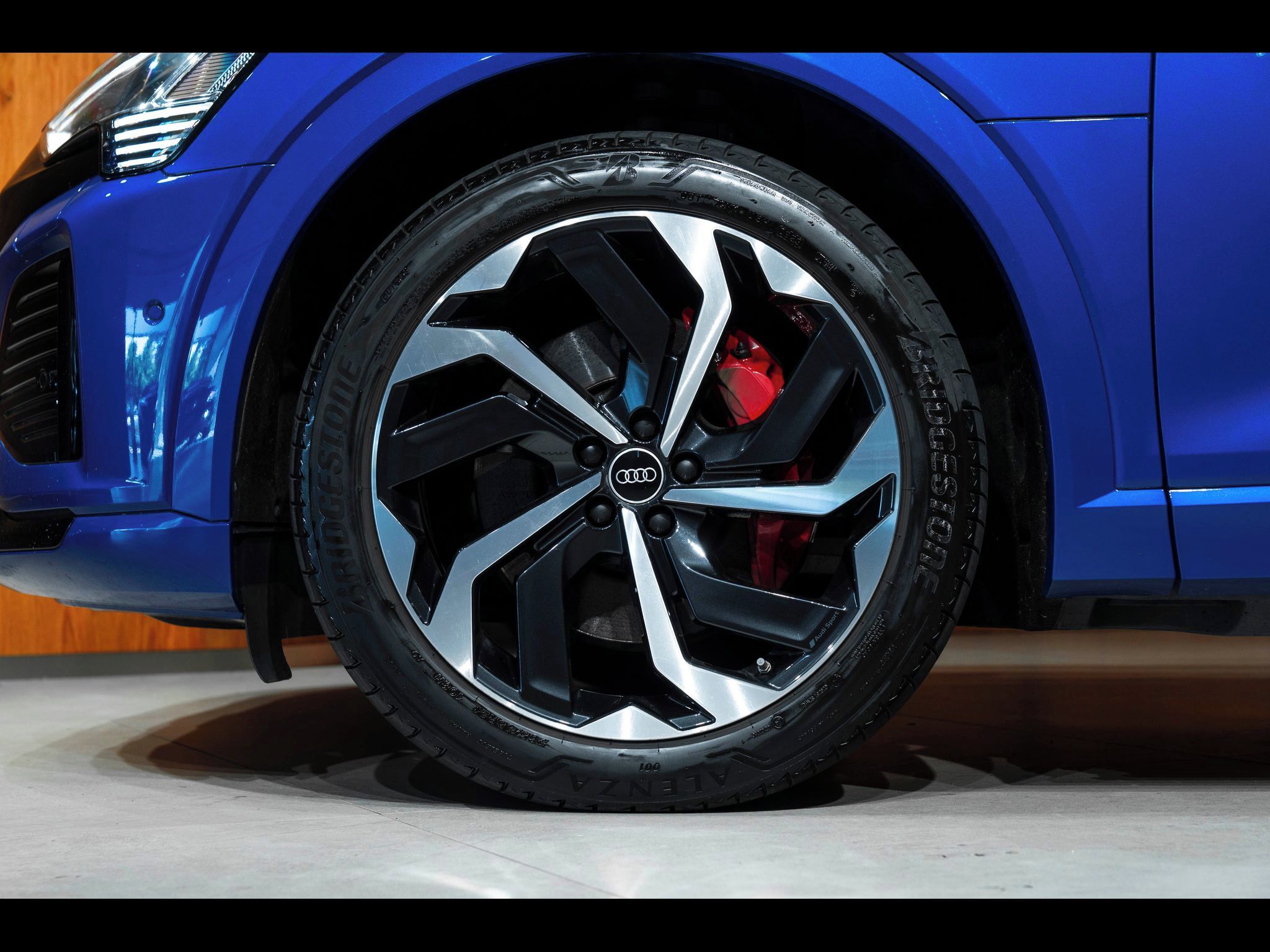 Audi Q8 e-tron, E-TRON - fotka 6