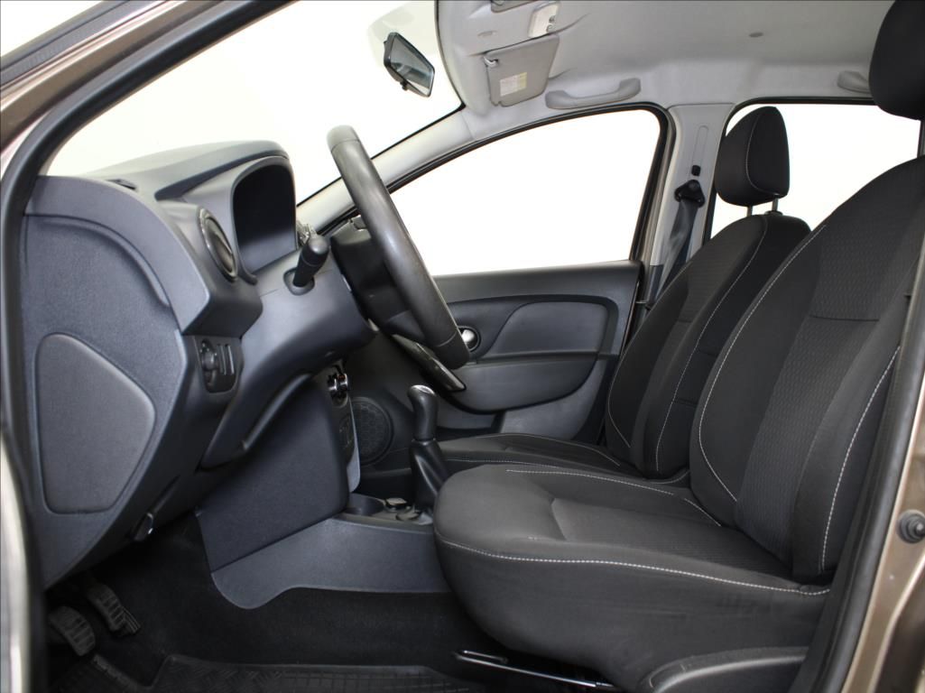 Dacia Sandero, 1,2 i 54kW Arctica 99tkm.ČR - fotka 6