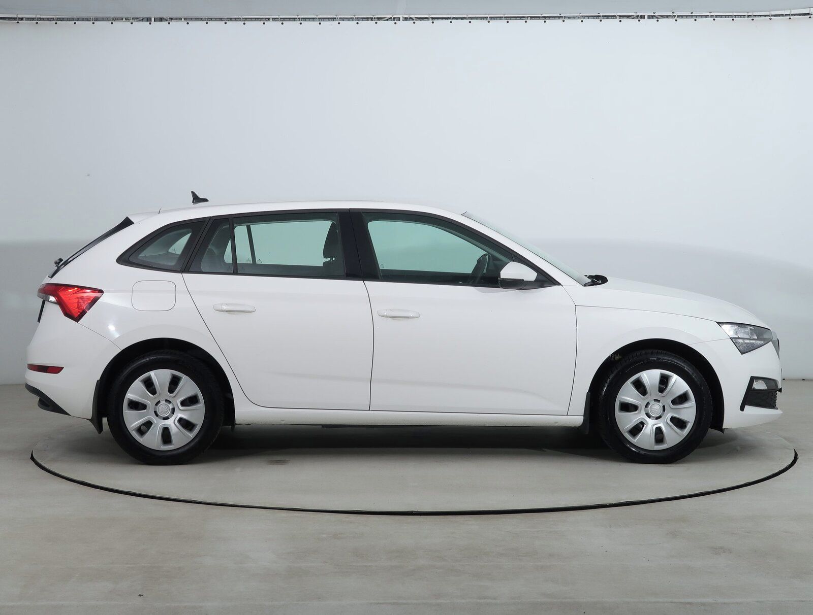Škoda Scala, 1.0 TSI, ČR,1.maj, Serv.kniha - fotka 6