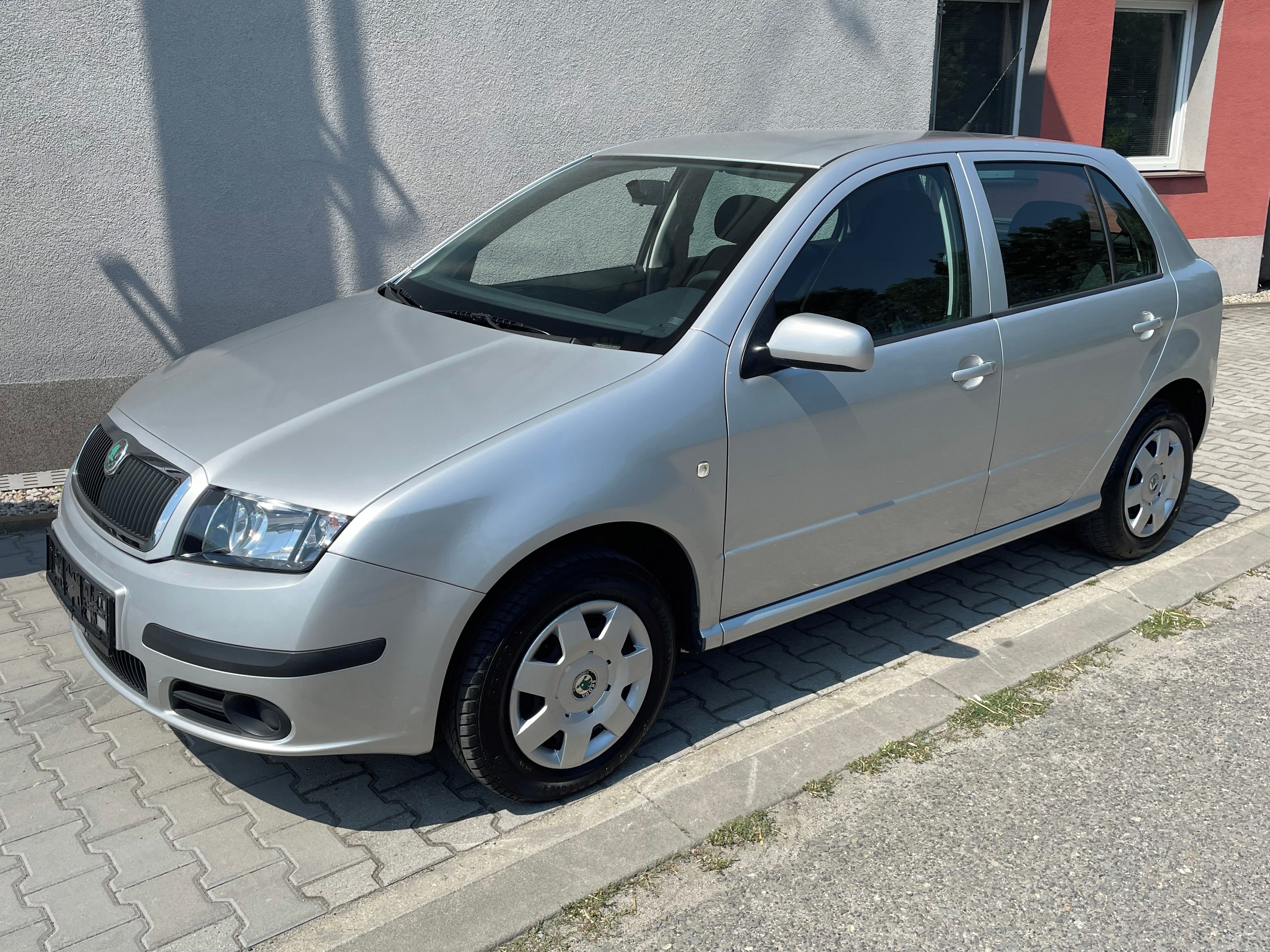 Škoda Fabia, 1.4 16v 55kW Serv.kniha - fotka 2