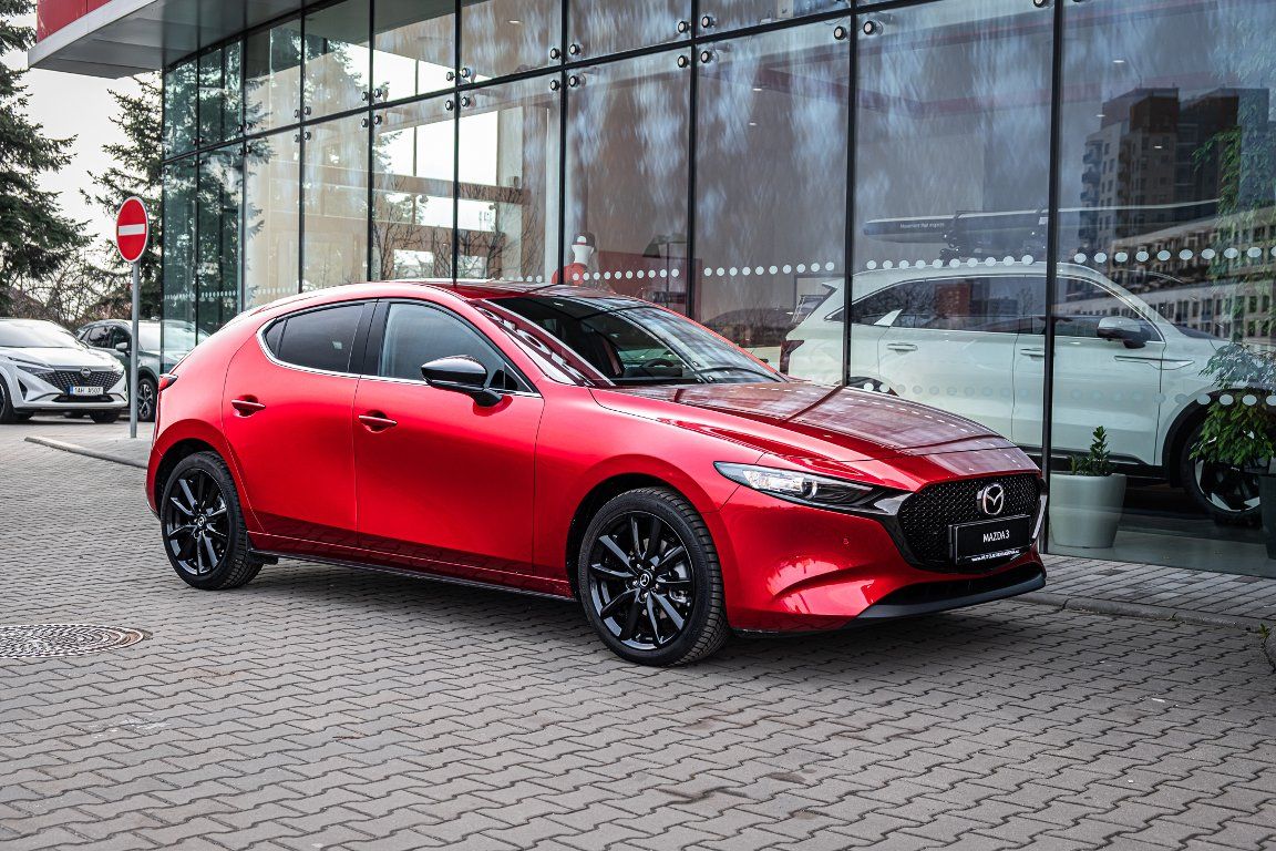 Mazda 3, 2.5 G140 6MT 4x2 Homura