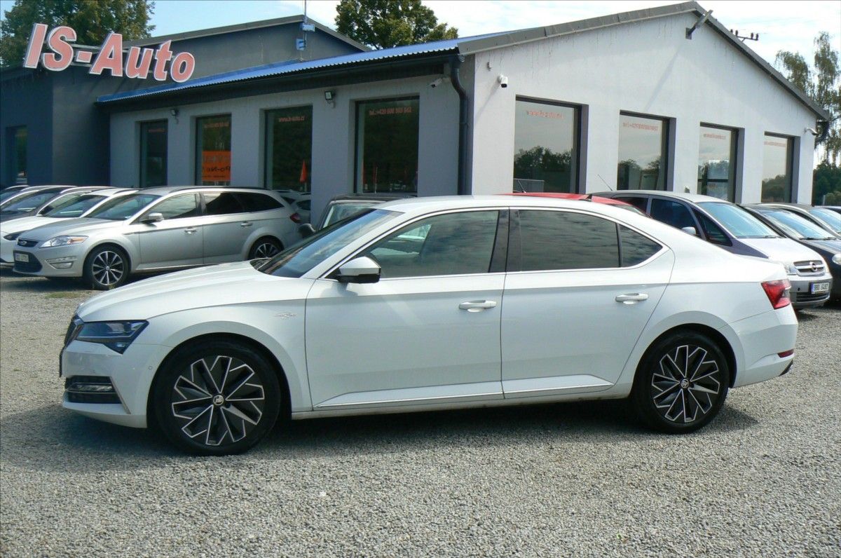 Škoda Superb, 1,4 TSI iV Laurin Klement DPH