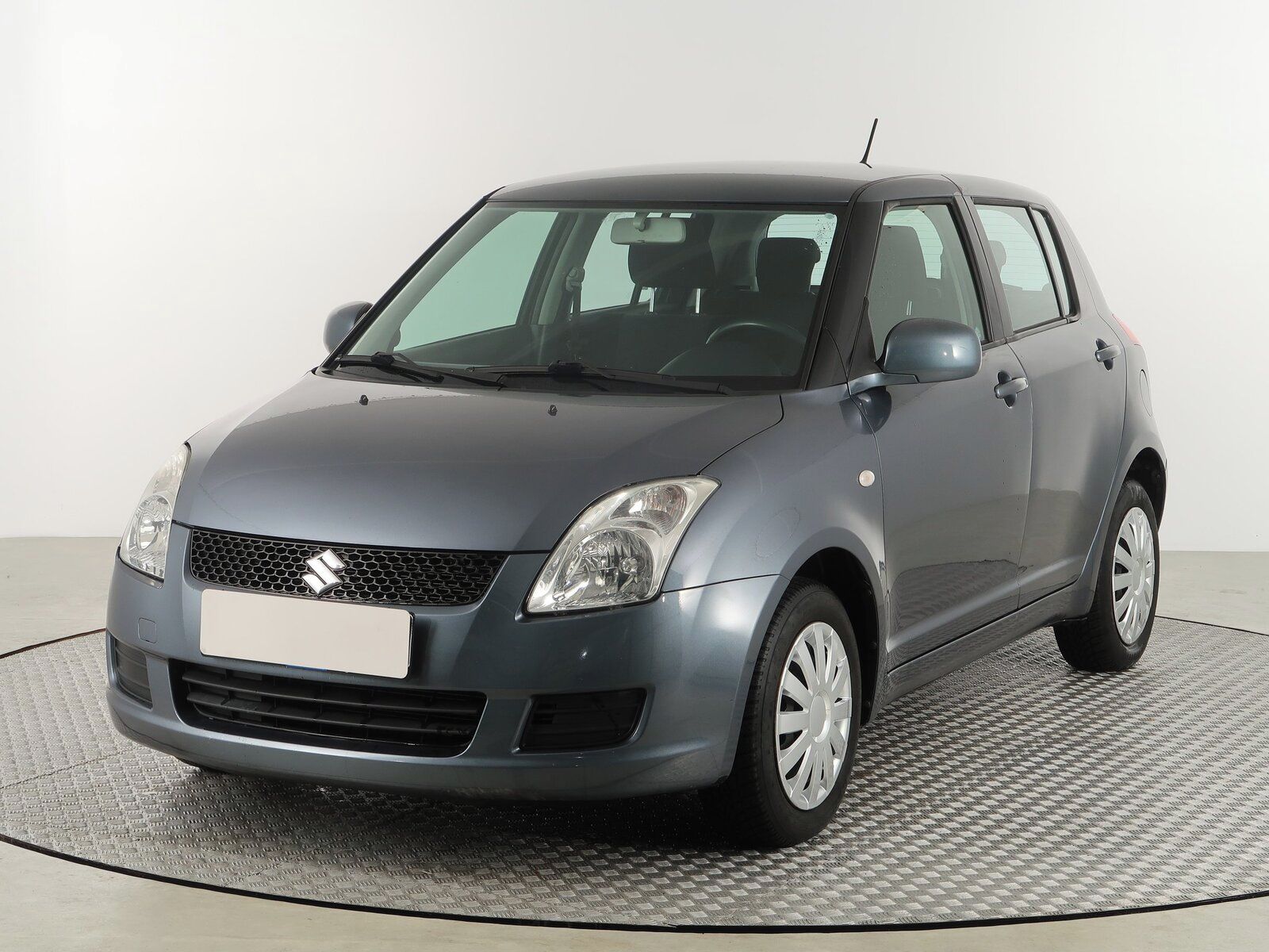 Suzuki Swift, 1.3, 4X4, Serv.kniha - fotka 2
