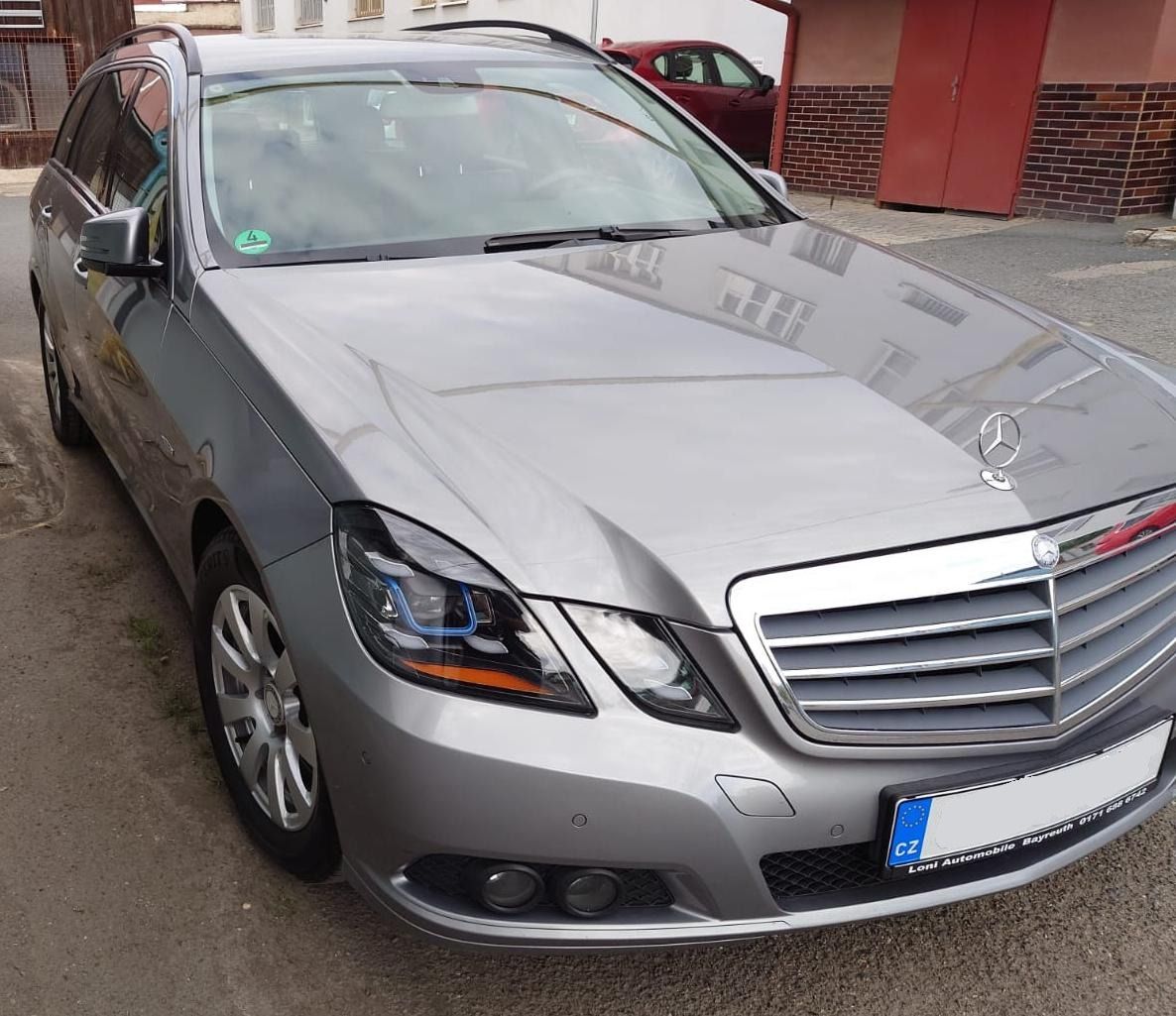 Mercedes-Benz Třídy E, E250 CDI 150 kW Automat - fotka 2