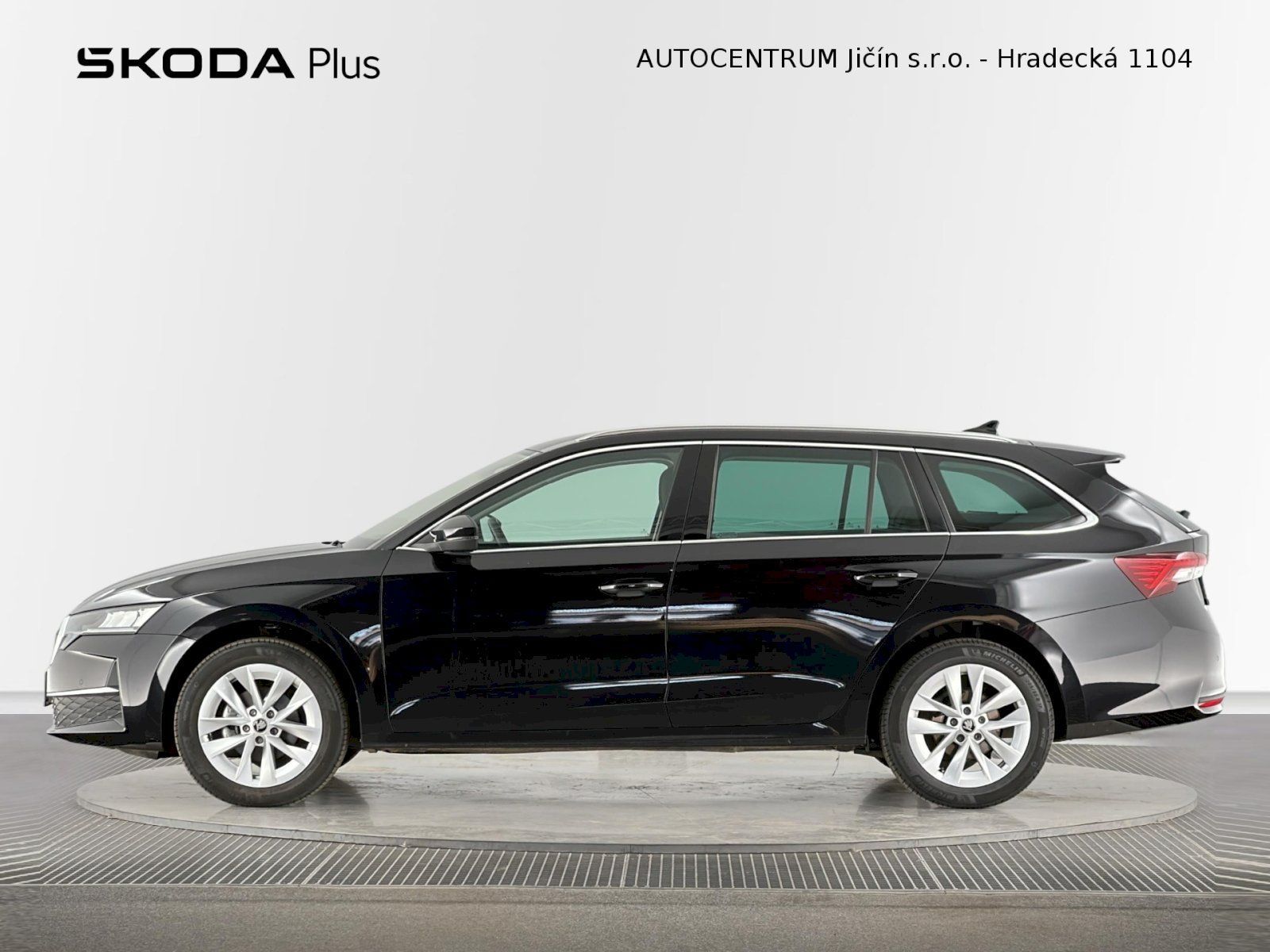Škoda Octavia, Combi 1.5TSI 110kW Top Selecti - fotka 3