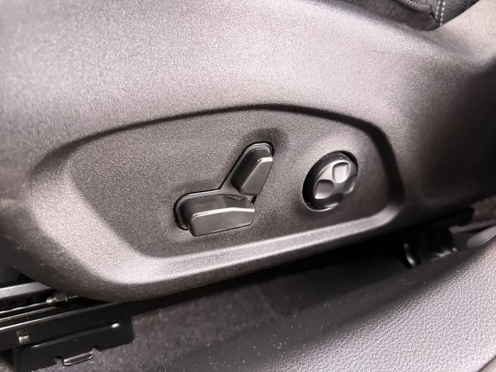 Jeep Compass, 1.3T Limited Virtual Kůže TZ - fotka 6