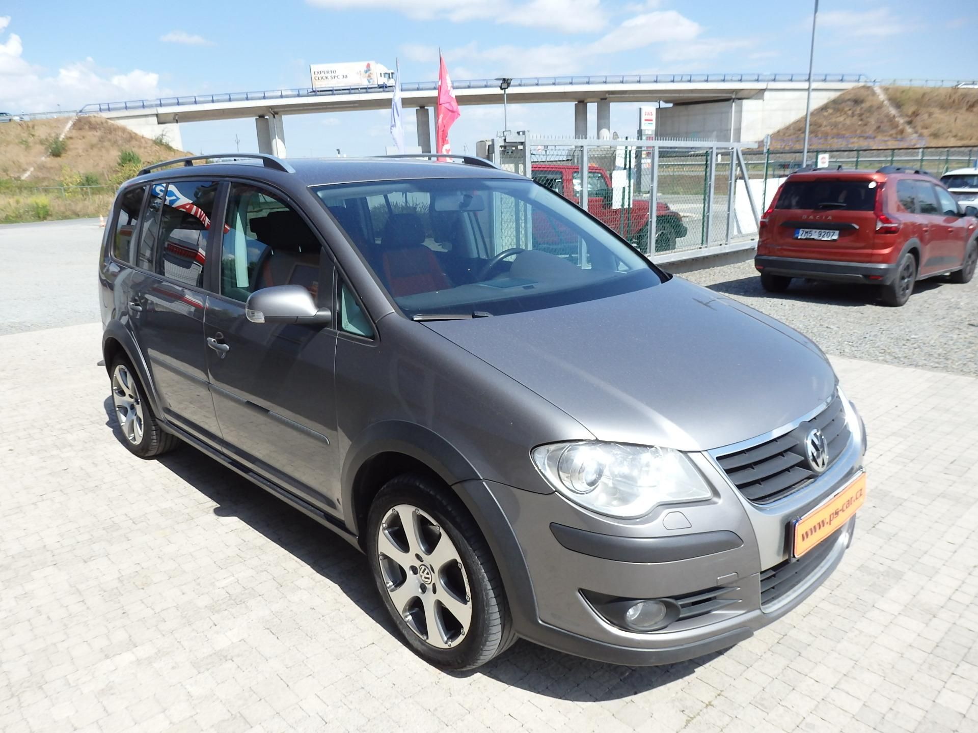 Volkswagen Touran, 1,4TSi CROSS DIGI KLIMA - fotka 3