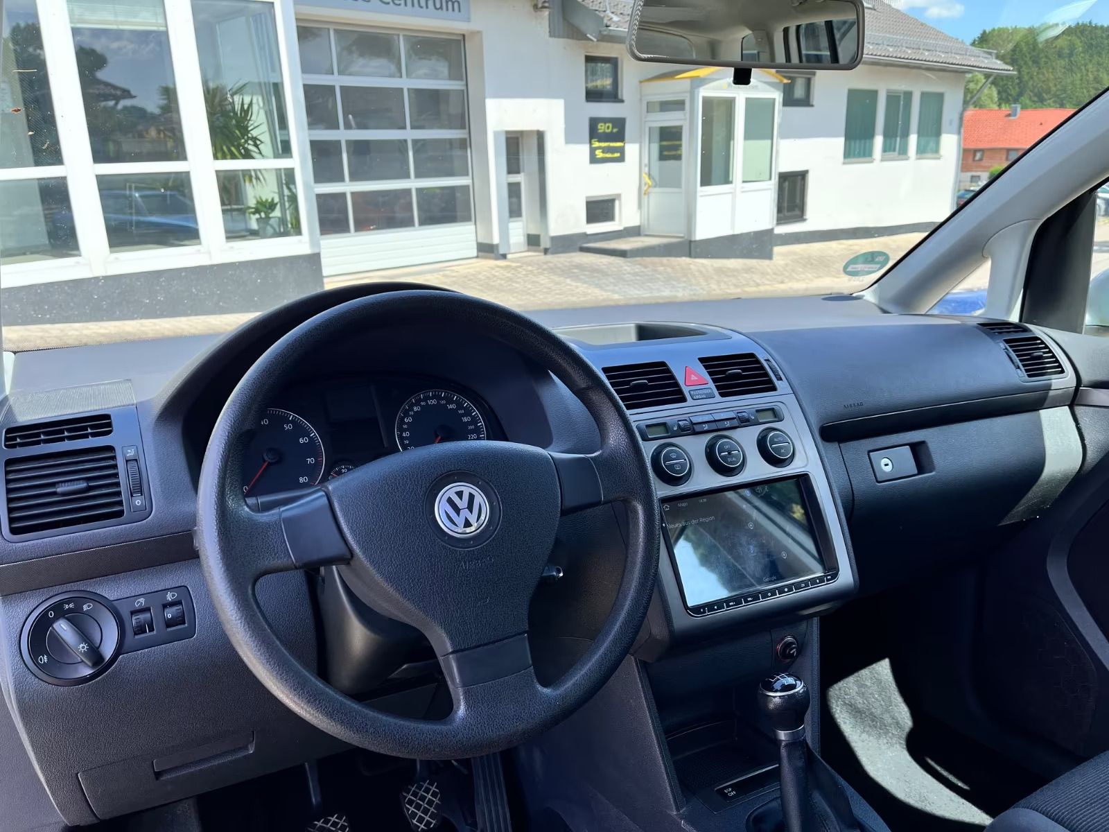 Volkswagen Touran, 1.6 MPI 8V 5MÍST 143tkm - fotka 3