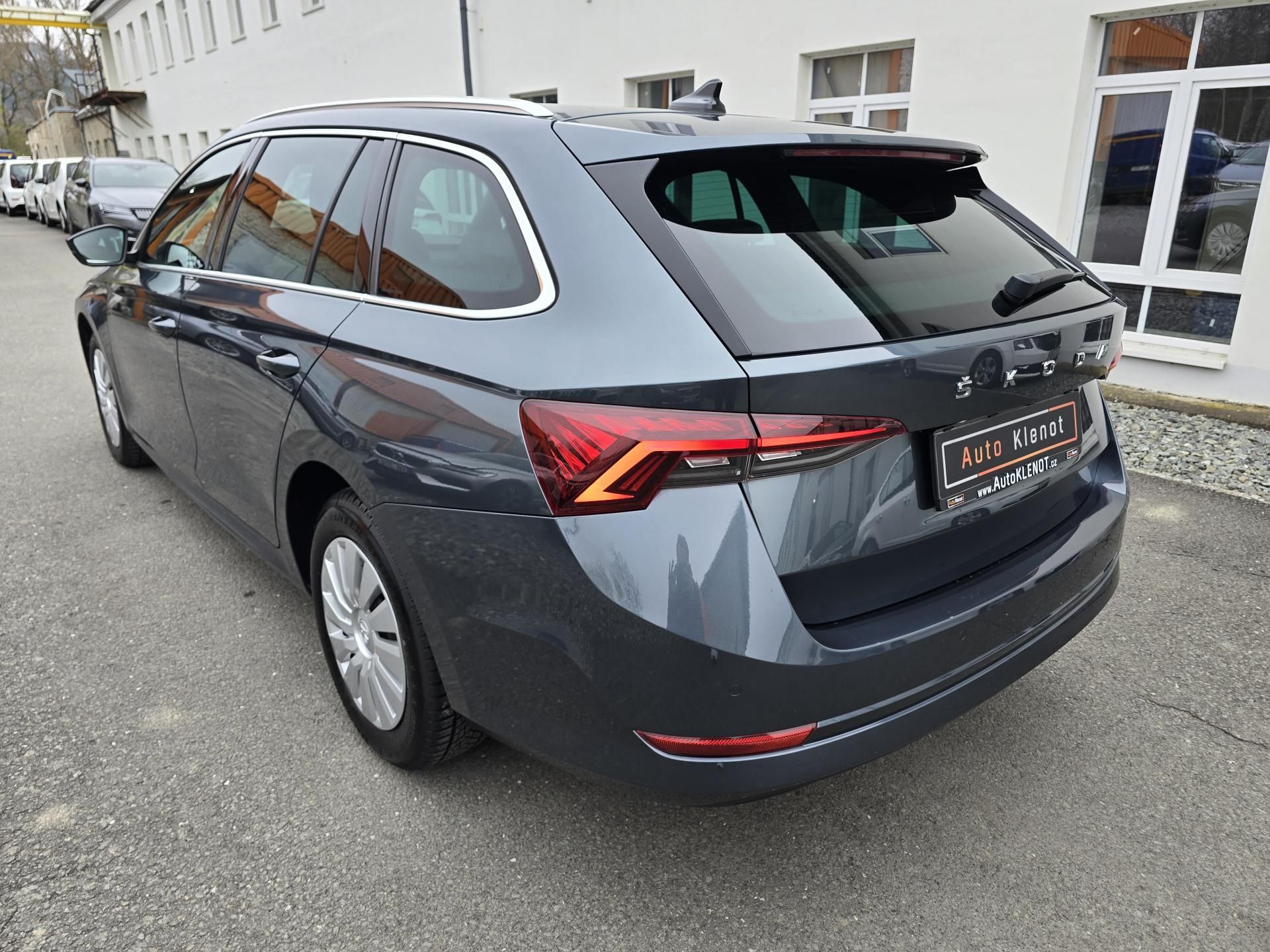 Škoda Octavia, 1,5TSI 110kW STYLE 1.Maj. ČR - fotka 5