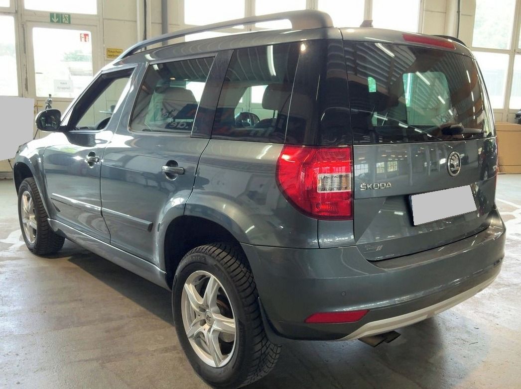 Škoda Yeti, 1.4Tsi 92KW VYHŘ.SED MF VOLANT - fotka 6