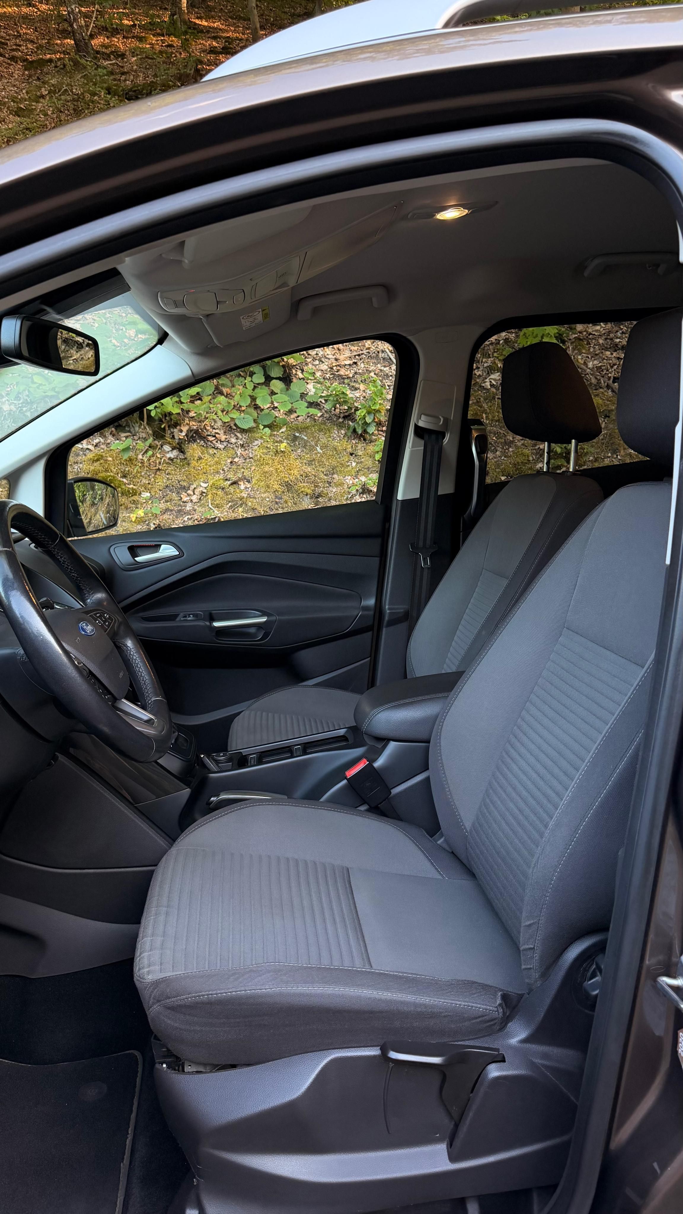 Ford Grand C-MAX, 1.5 EcoBoost AUTOMAT - fotka 6